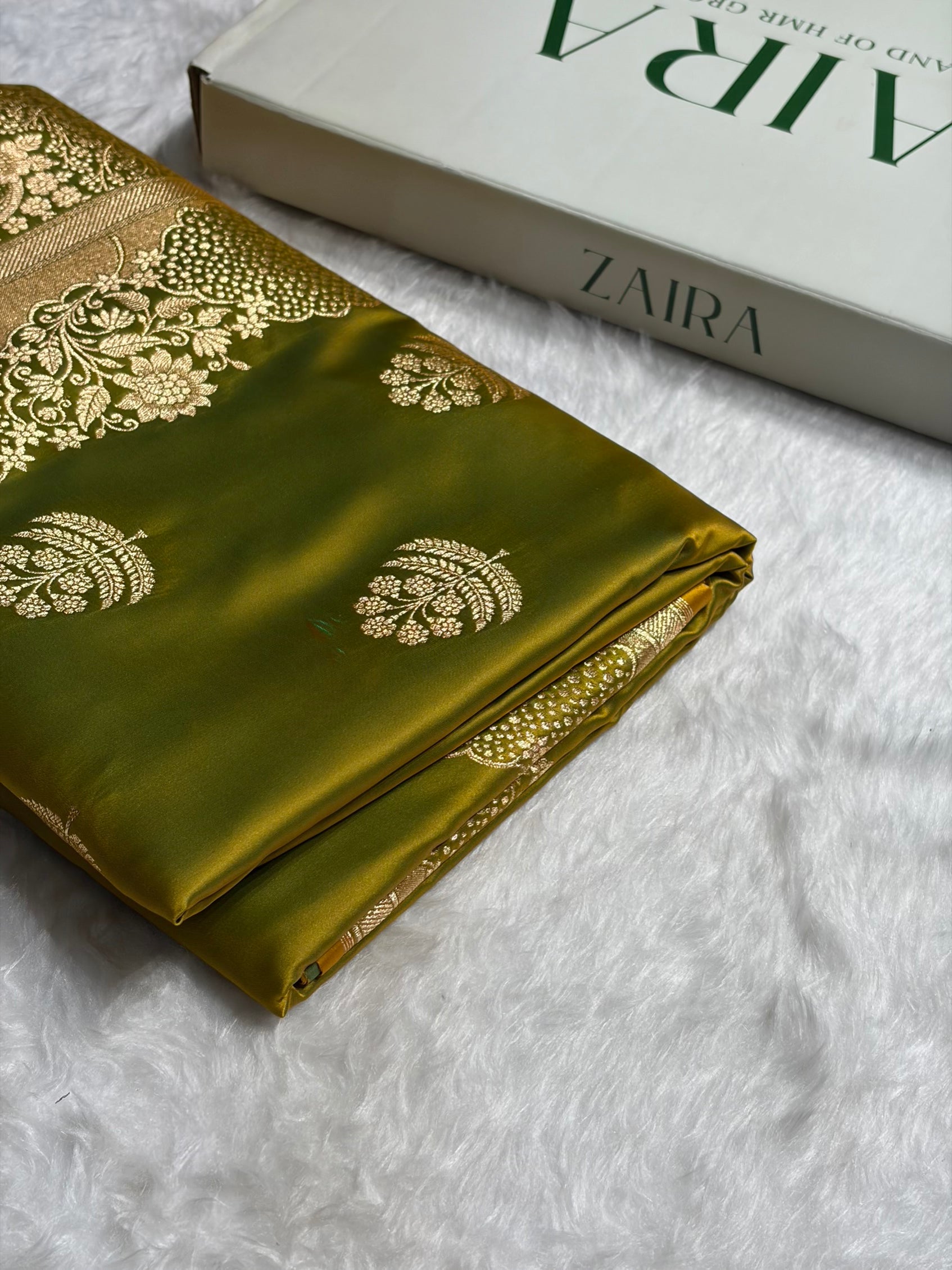 Mehendi Green Unique Boota Pattern Satin Katan Silk Saree SK70