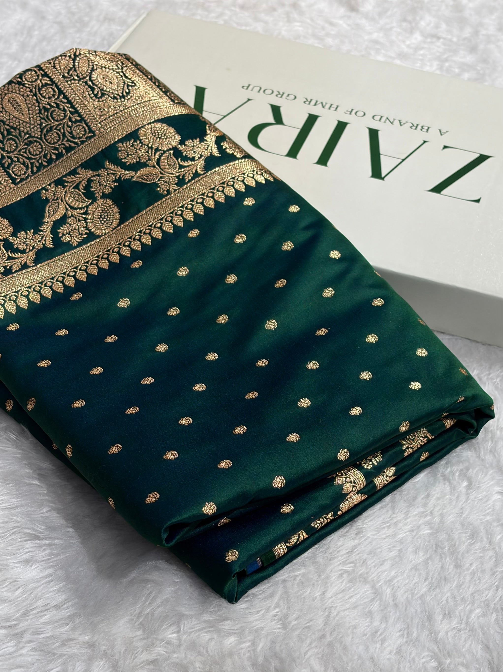 Banarasi Satin Katan Saree With Boota in Cross Green Shades SK107