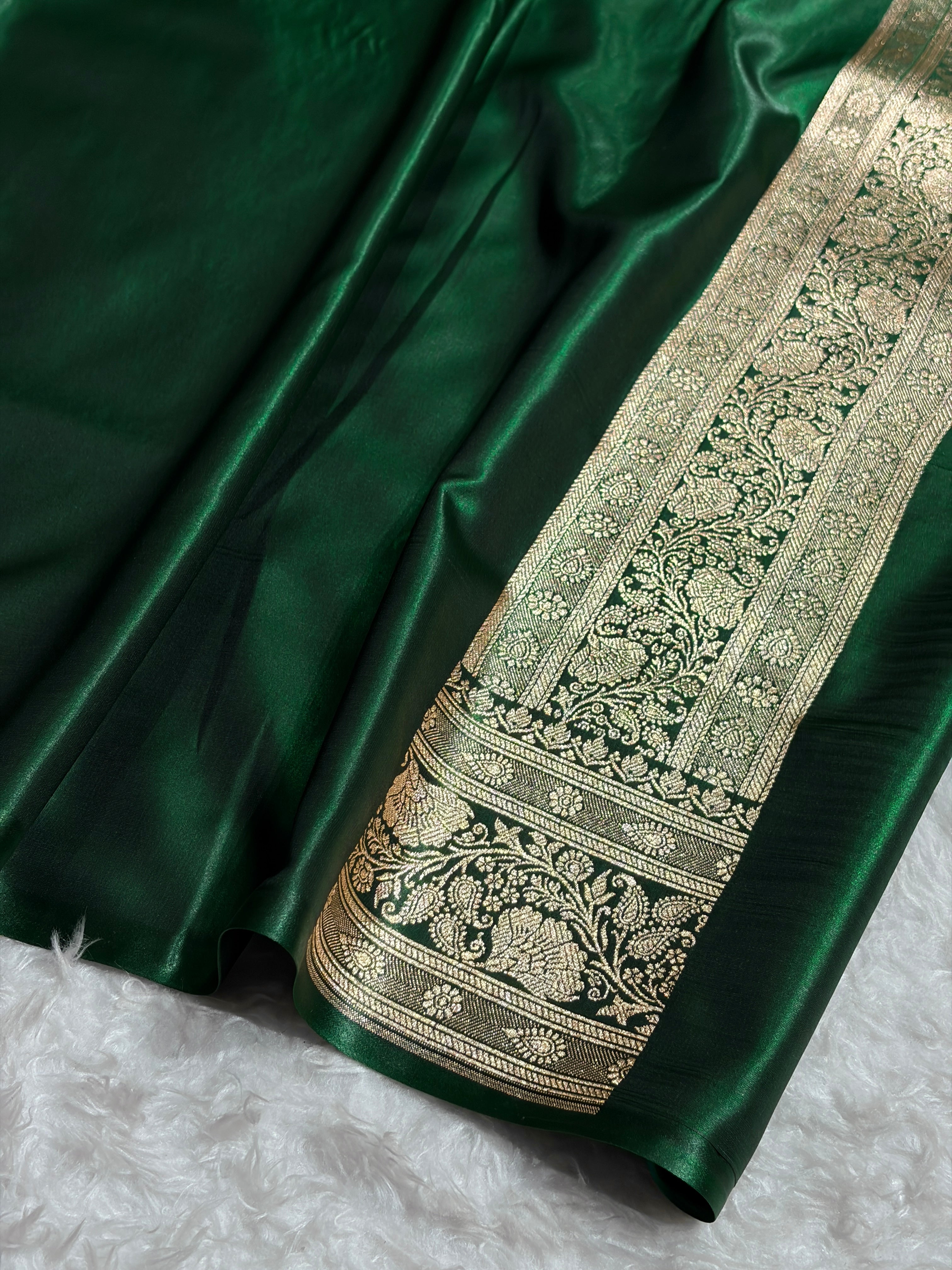 Banarasi Bottle Green Shades Cross Pattern Banarasi Satin Silk Saree SS51