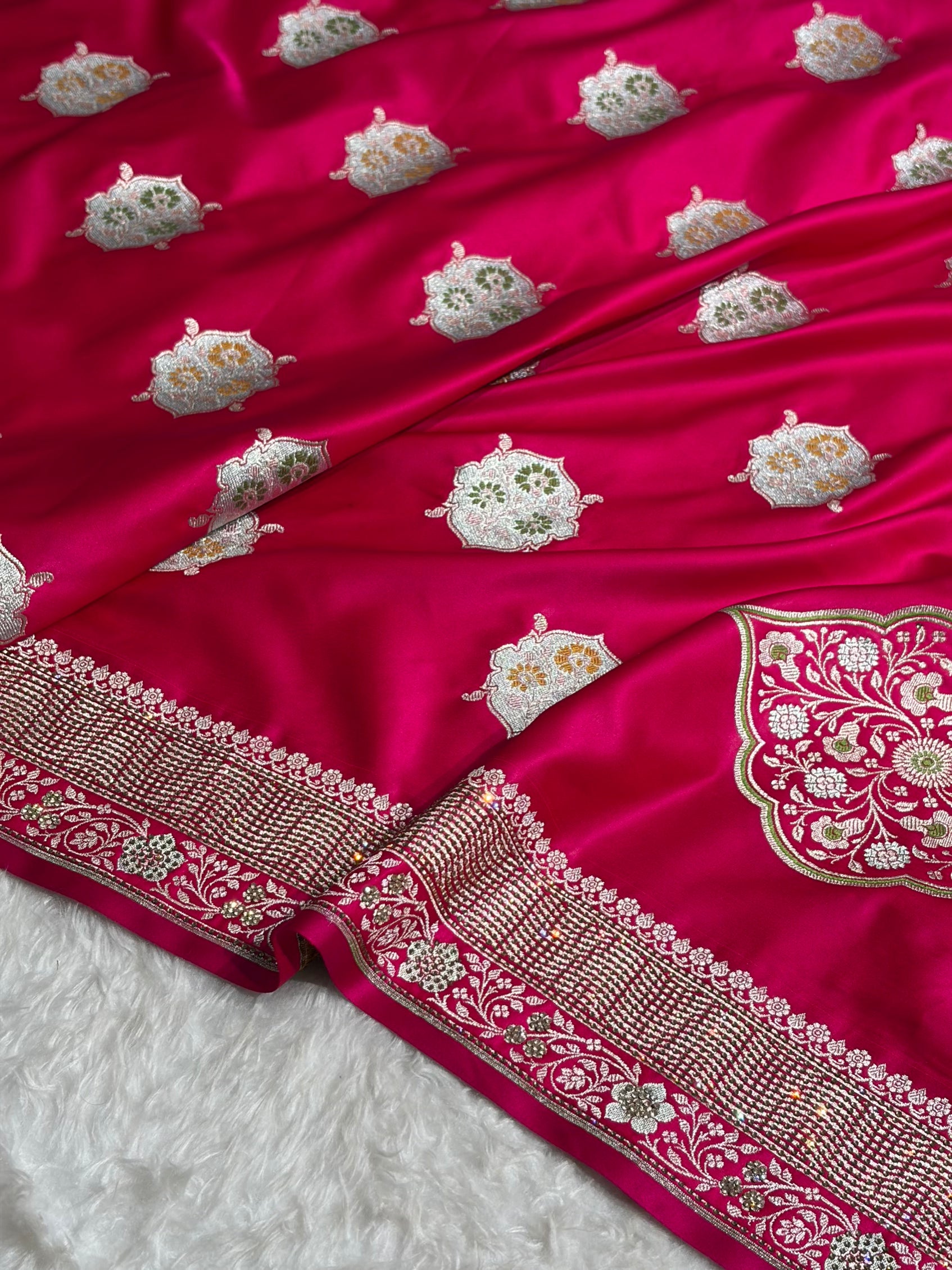 Premium Banarasi Satin Katan Saree Swarovski Work Minakari Booti Pattern in Rani Shades BSK04