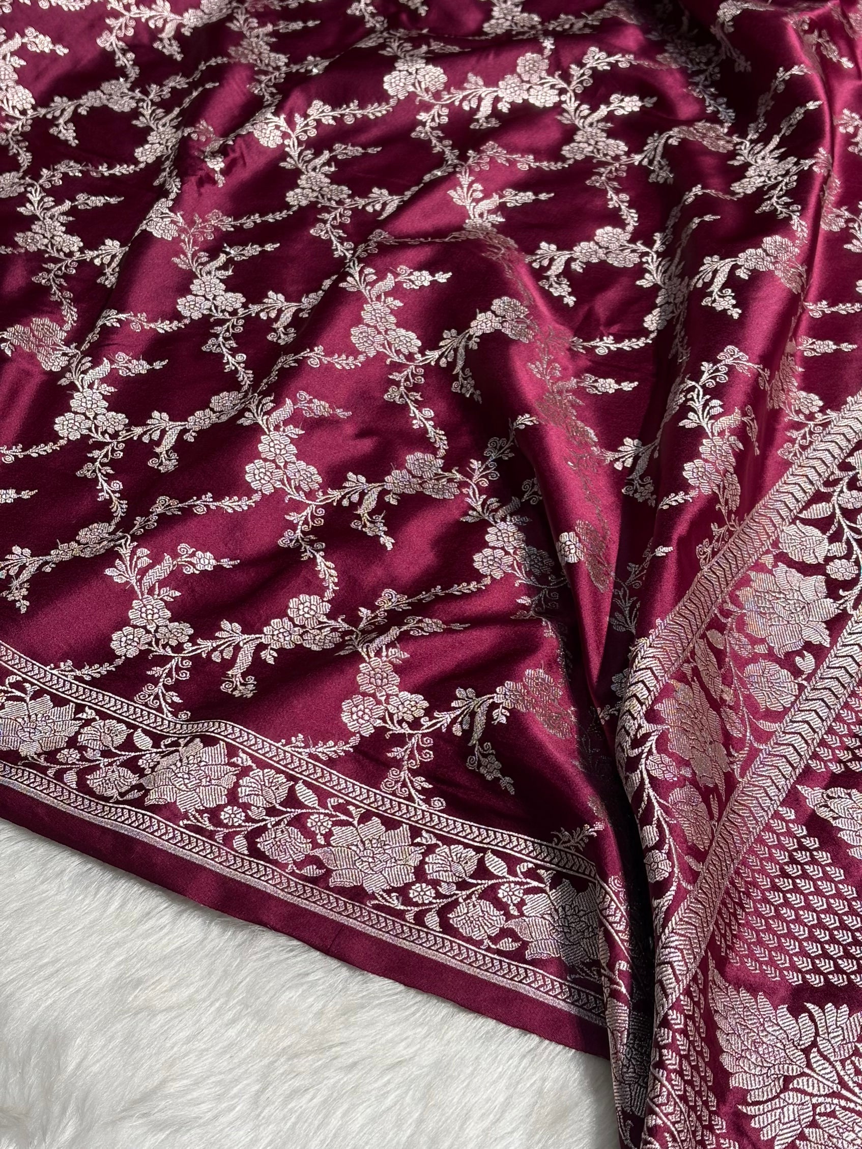Garnet Jaal Pattern Mashru Silk Saree MS56