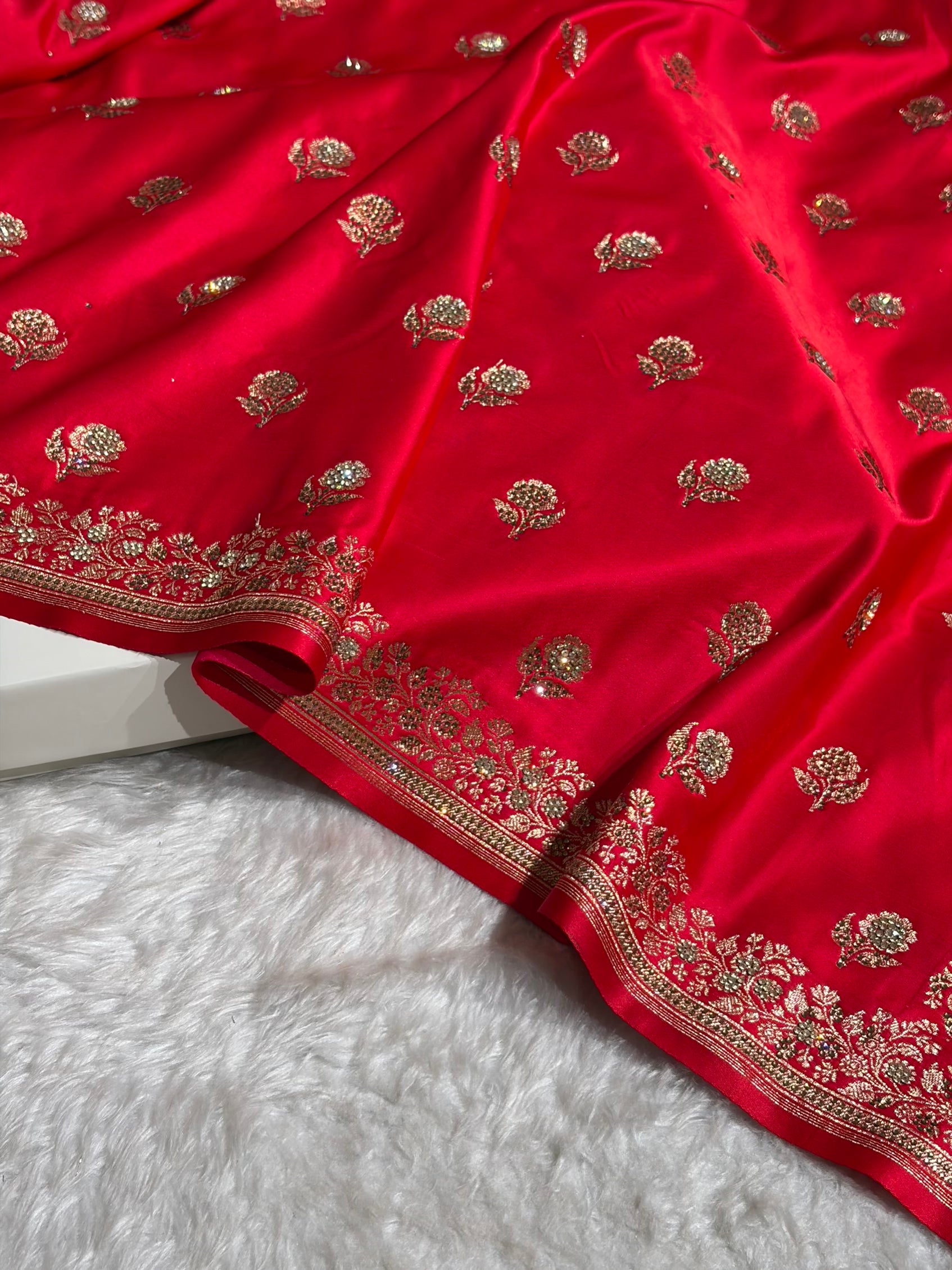 Banarasi Cross Red Floral Booti With Swarovski Work Katan Silk Saree BSK23