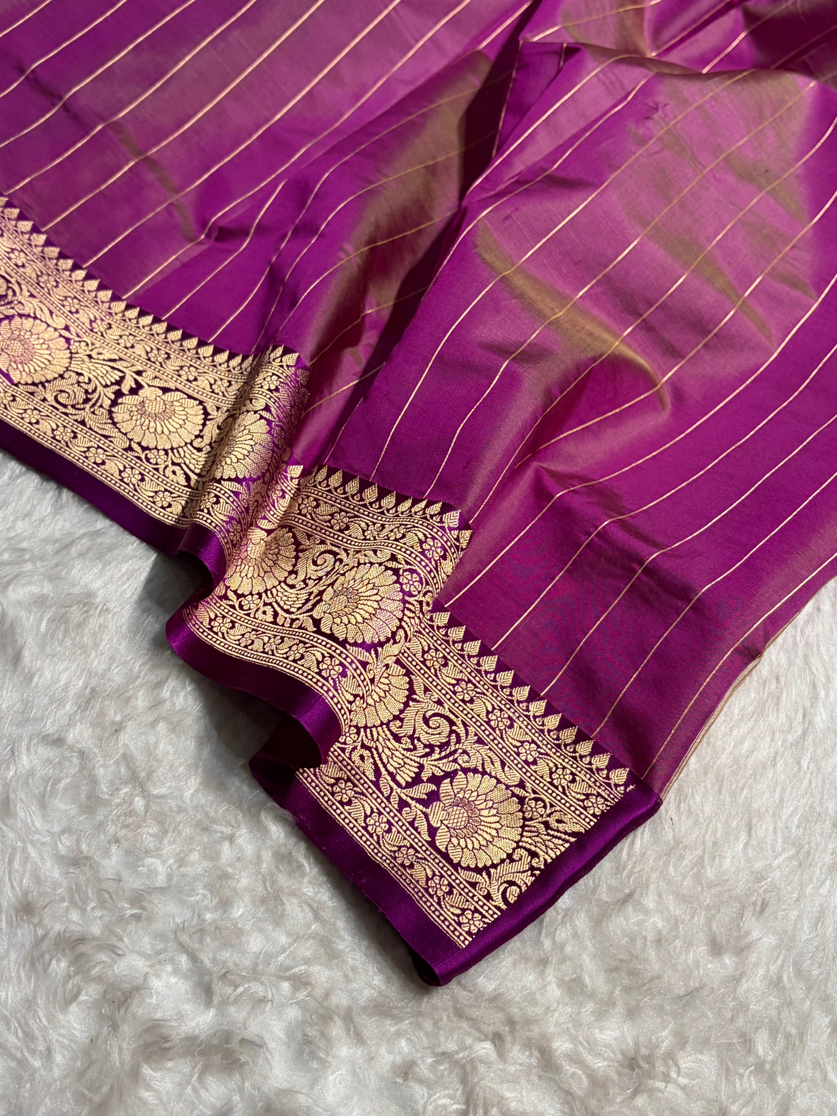 Contrast Pure Banarasi Organza Rama With Red Floral Banarasi Silk Saree PO-17