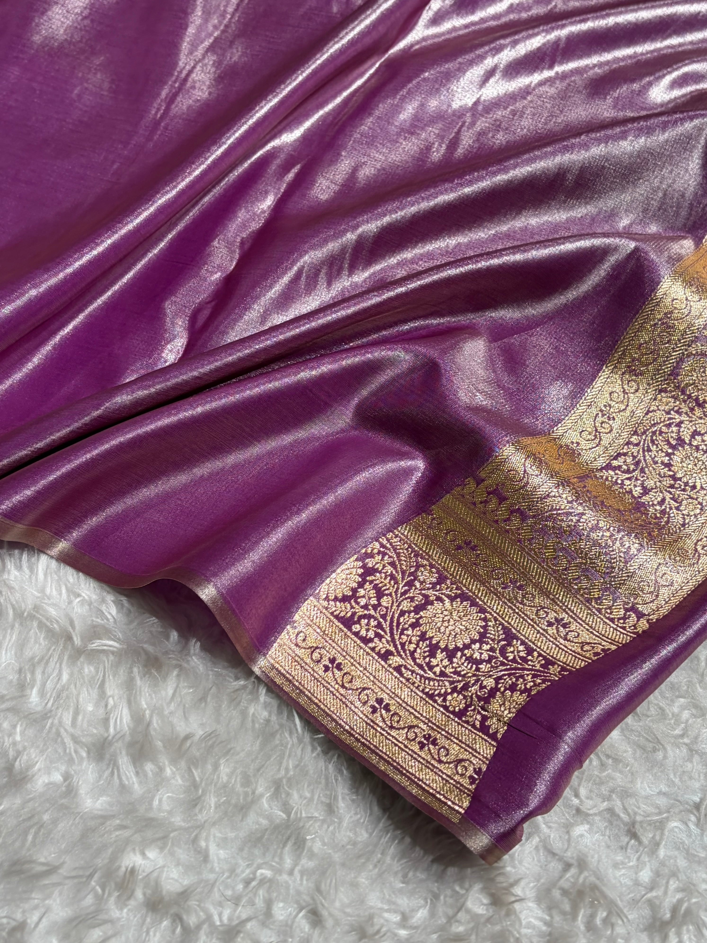Magenta Red Contrast Shades Cross Pattern Banarasi Satin Silk Saree SS39