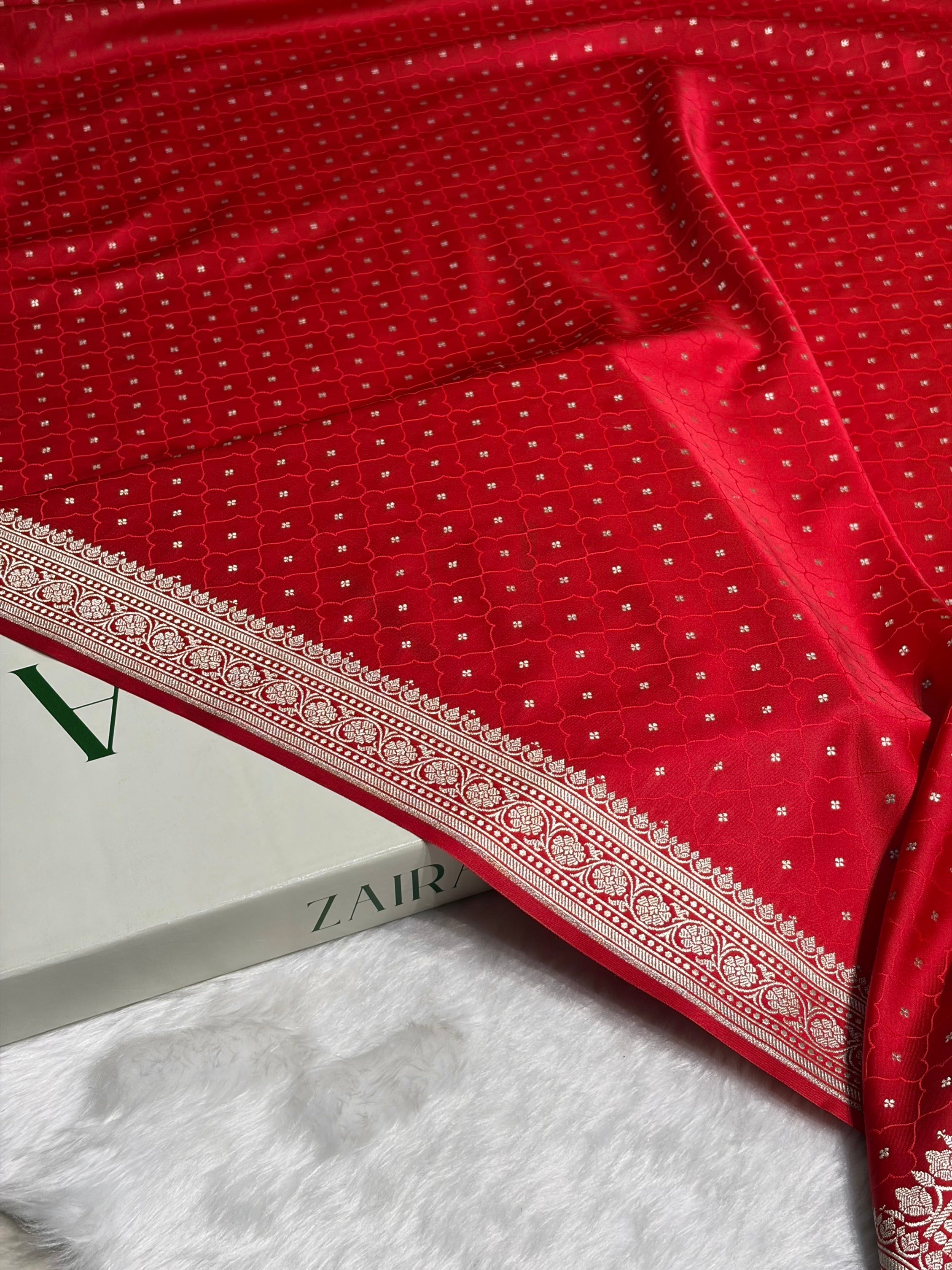 Red Shades Tanchoi Motif Mashru Silk Saree MST-13