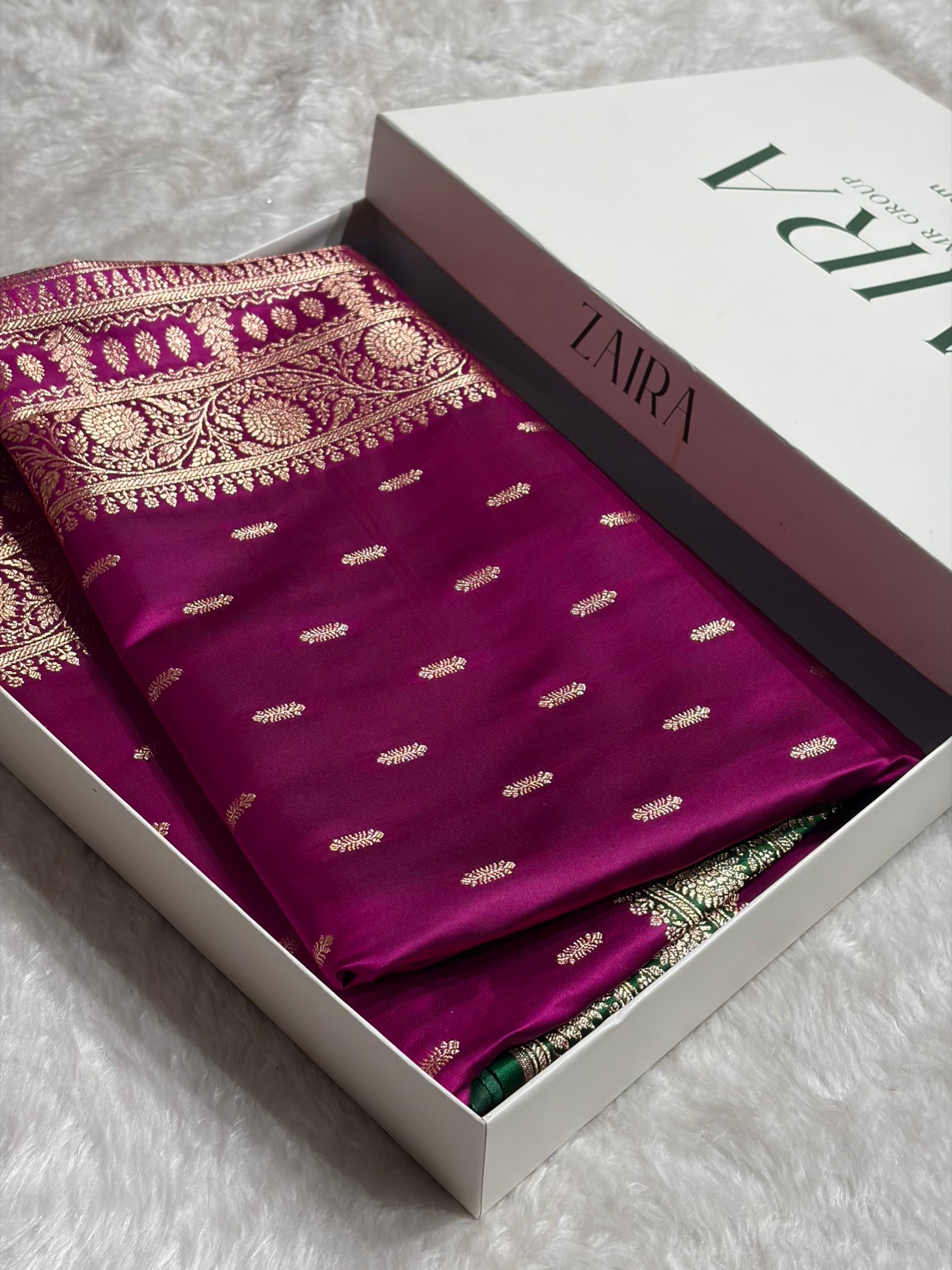 Contrast Wine / Green Floral Booti Banarasi Satin Katan Silk Saree SK14