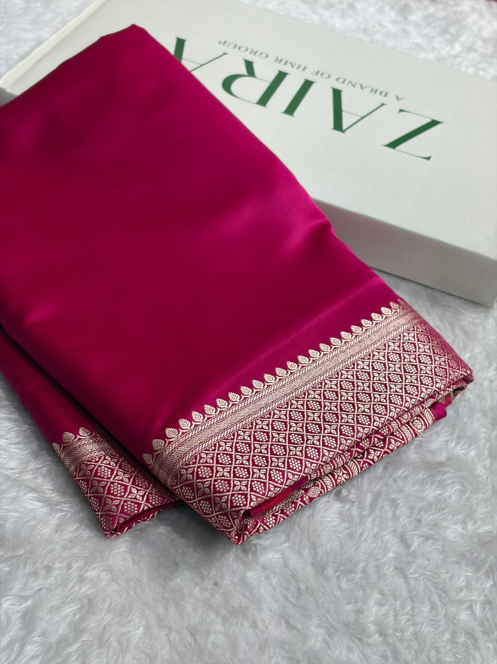 Banarasi Plain Rani Shades With Minakari Pallu Mashru Silk Saree MS82