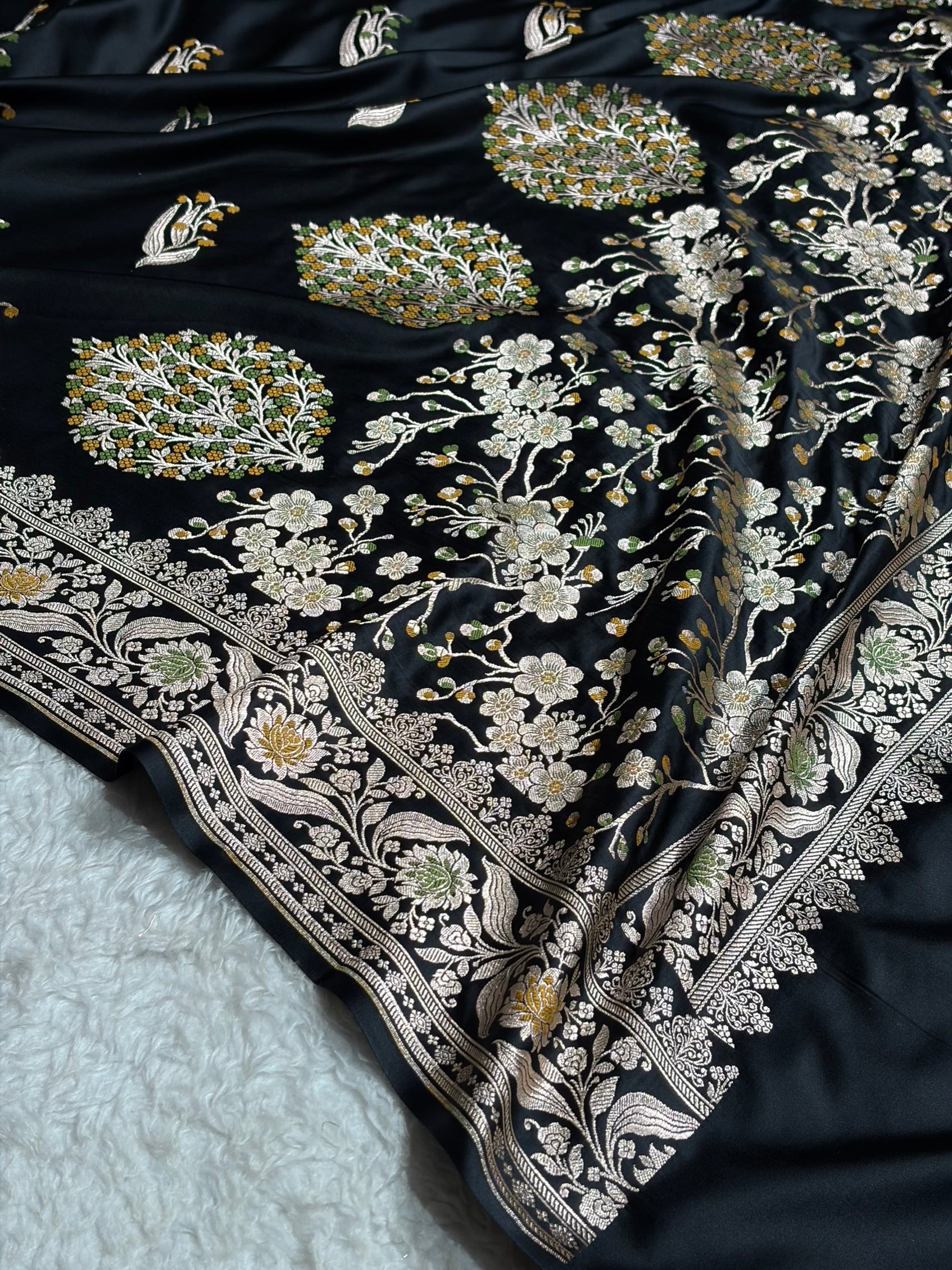 Black Shades Banarasi Boota Pattern Minakari Floral Mashru Silk Saree MSM-121