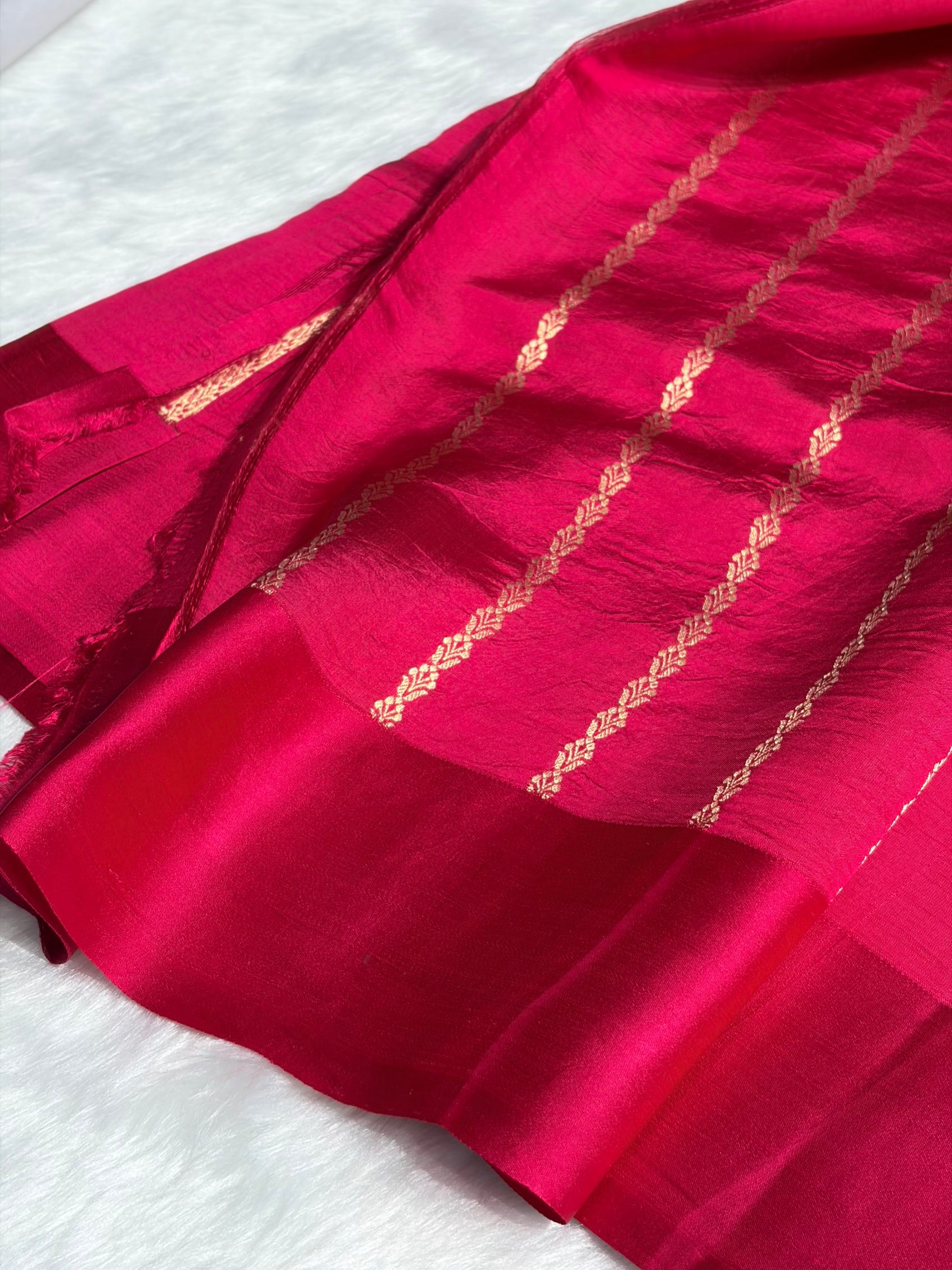 Dark Pink Shades Rangkart Handwoven Pure Katan Raw Mango Silk RM-44
