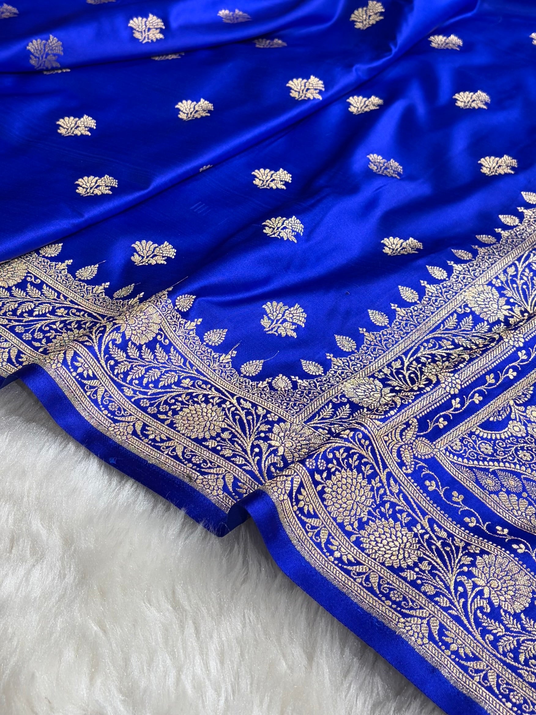 Banarasi Royal Blue Shades Floral Boota Satin Katan Silk saree SK32