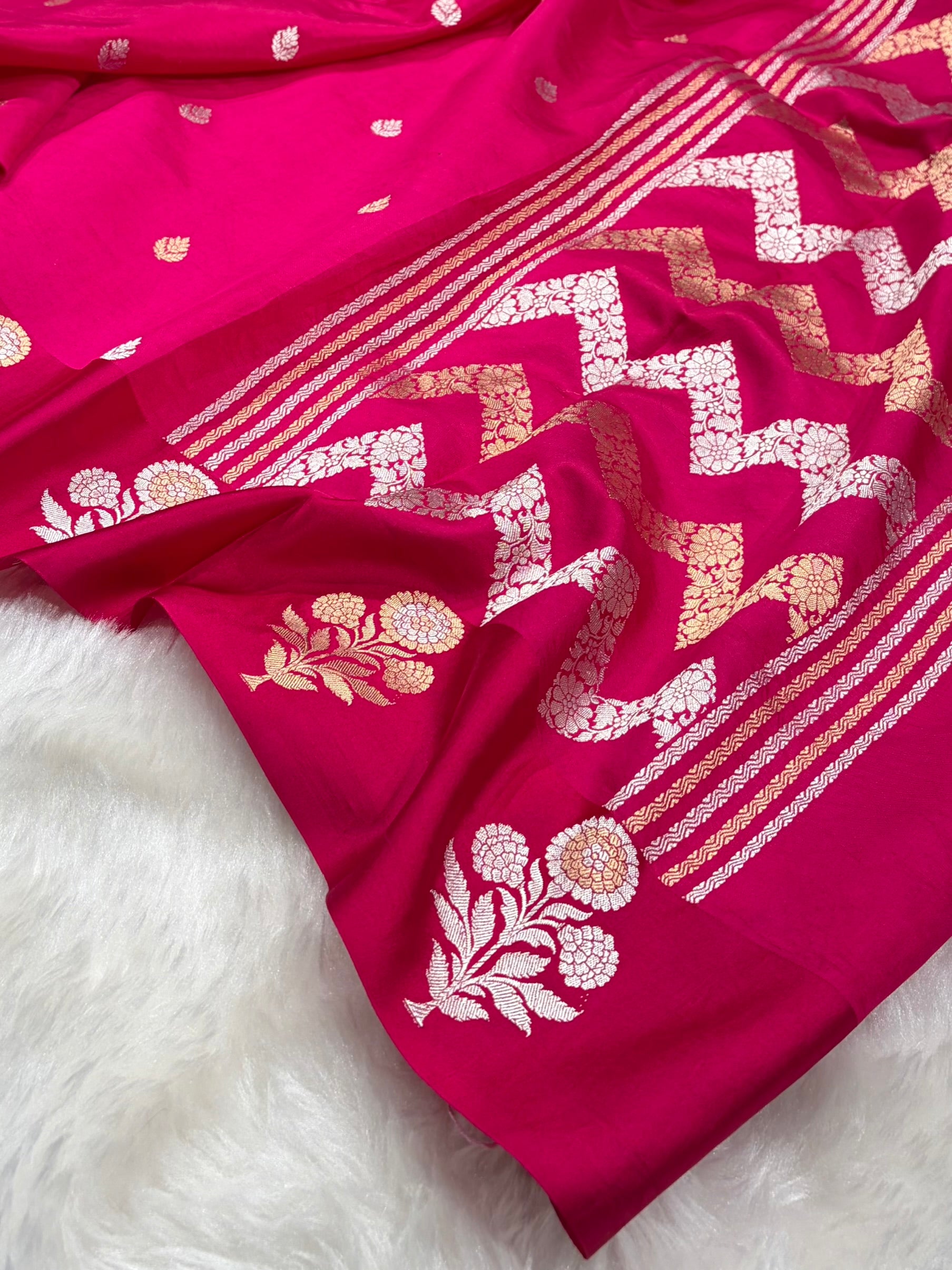 Banarasi Rani Shades Meenakari Boota Handwoven Pure Katan Paper Silk RM-75