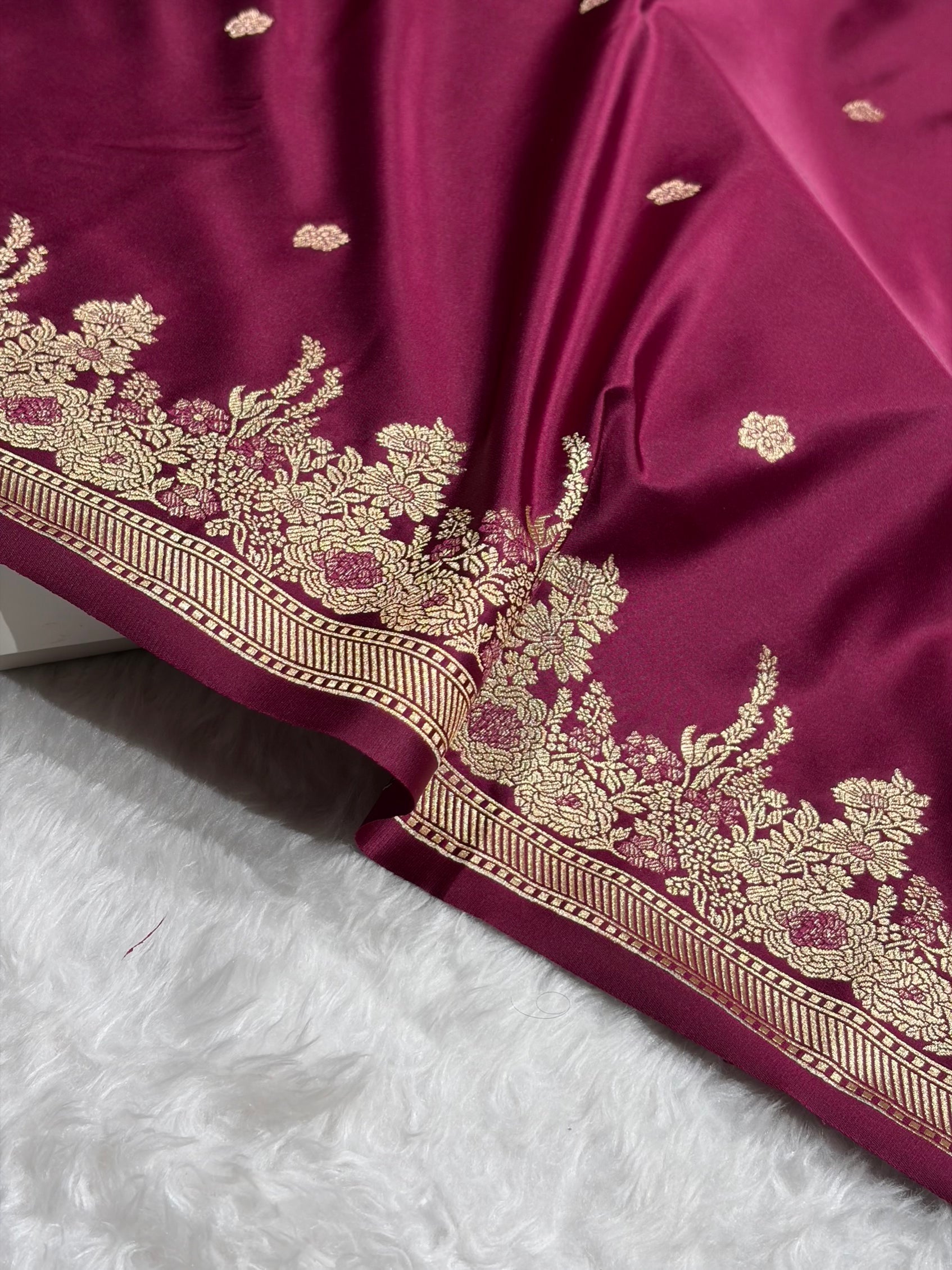 Banarasi Satin Katan Saree Booti Minakari Pattern in Wine Shades SK136