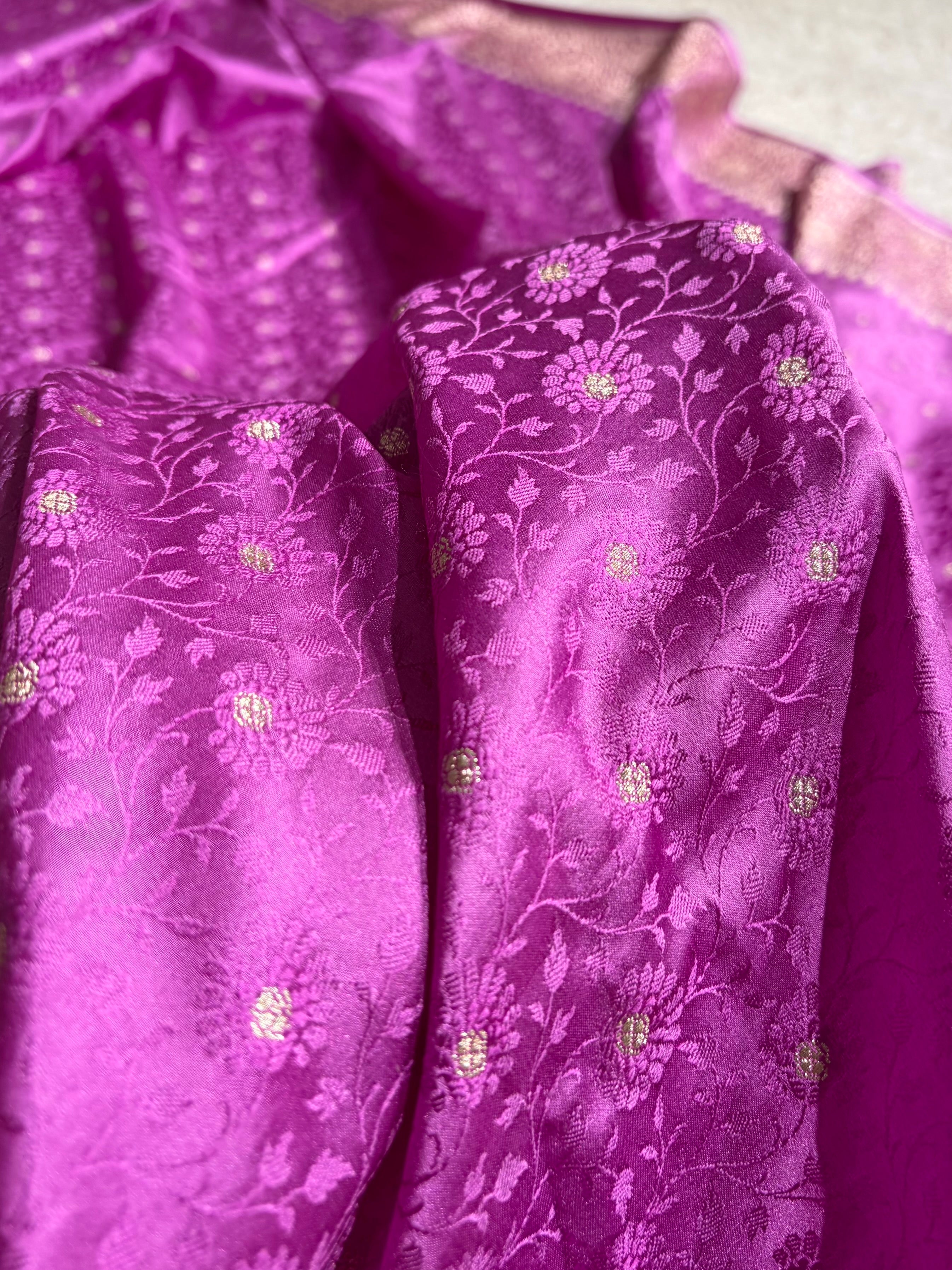 Banarasi Lavender Shades Booti Tanchoi Mashru Silk Saree