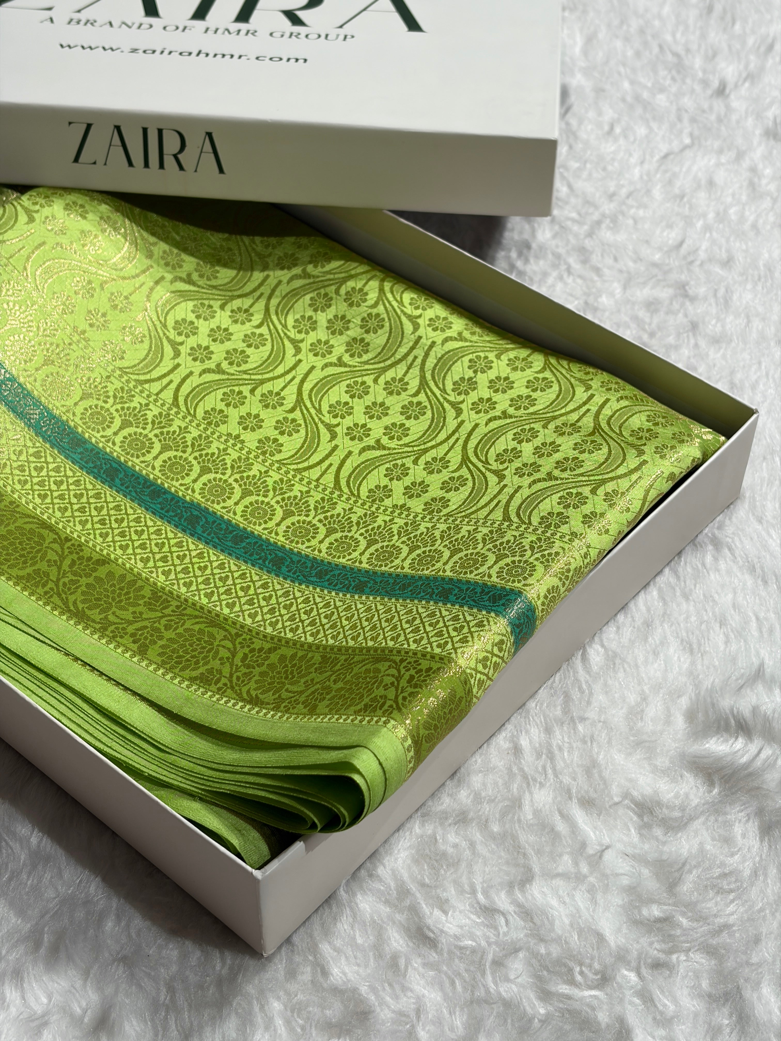 Banarasi Light Green Shade Flower Minakari Brocade Pure Caramel Mango Silk Saree CS-22