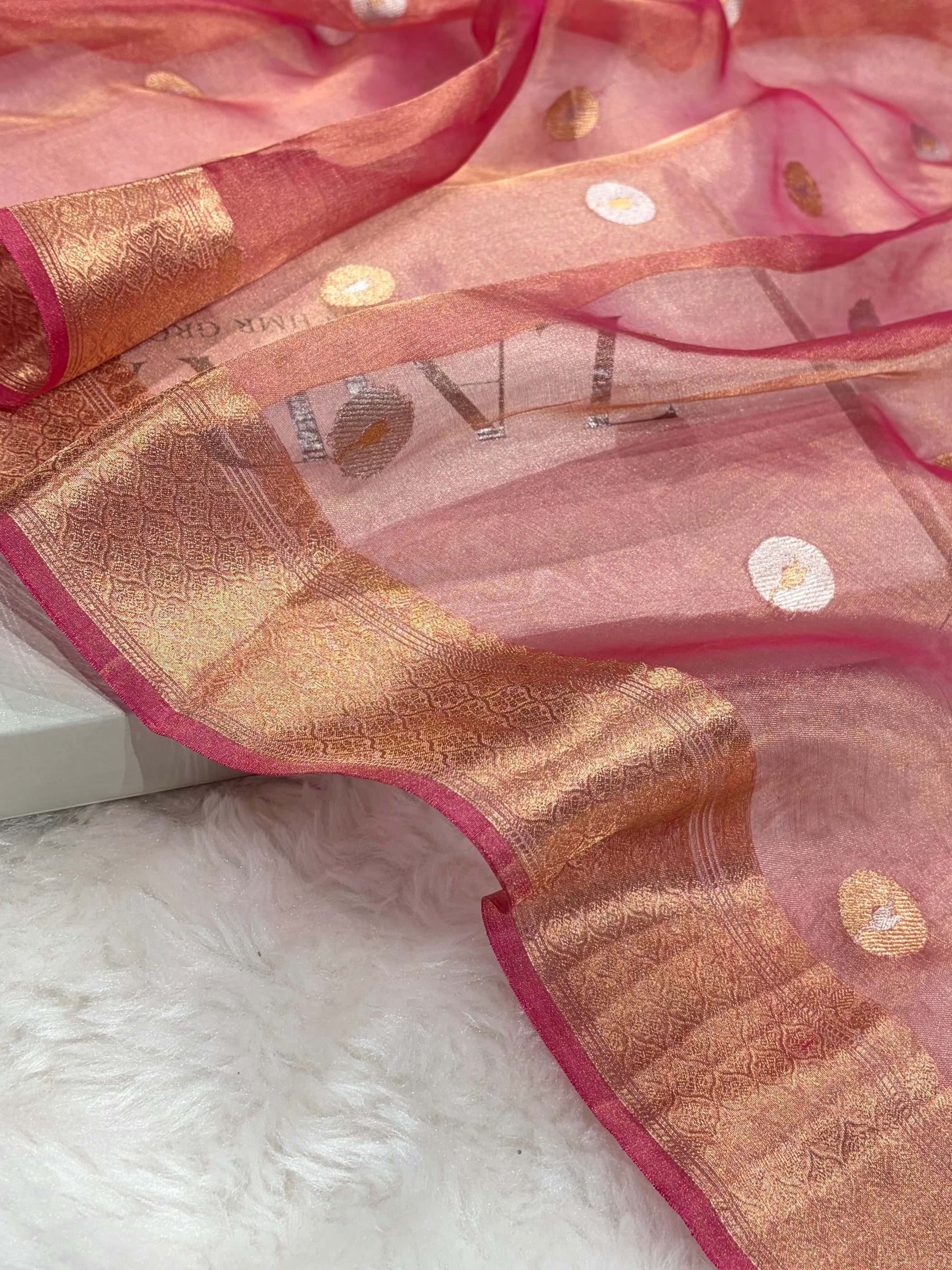 Peach Bananasi Floral Shades Pure Tissue Silk Saree PT-40