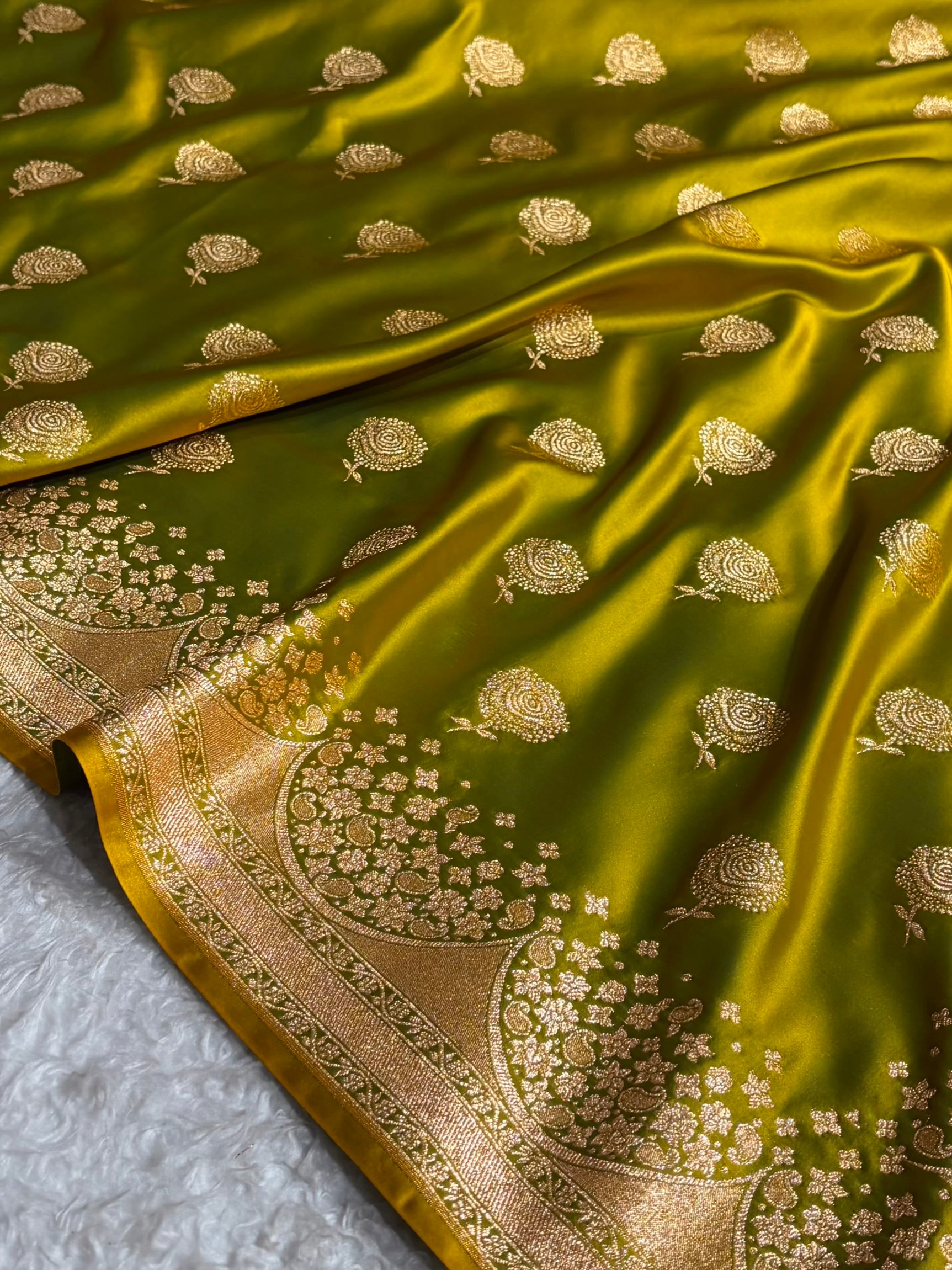 Banarasi Satin Katan Saree With Boota in Mehndi Green Shades SK111