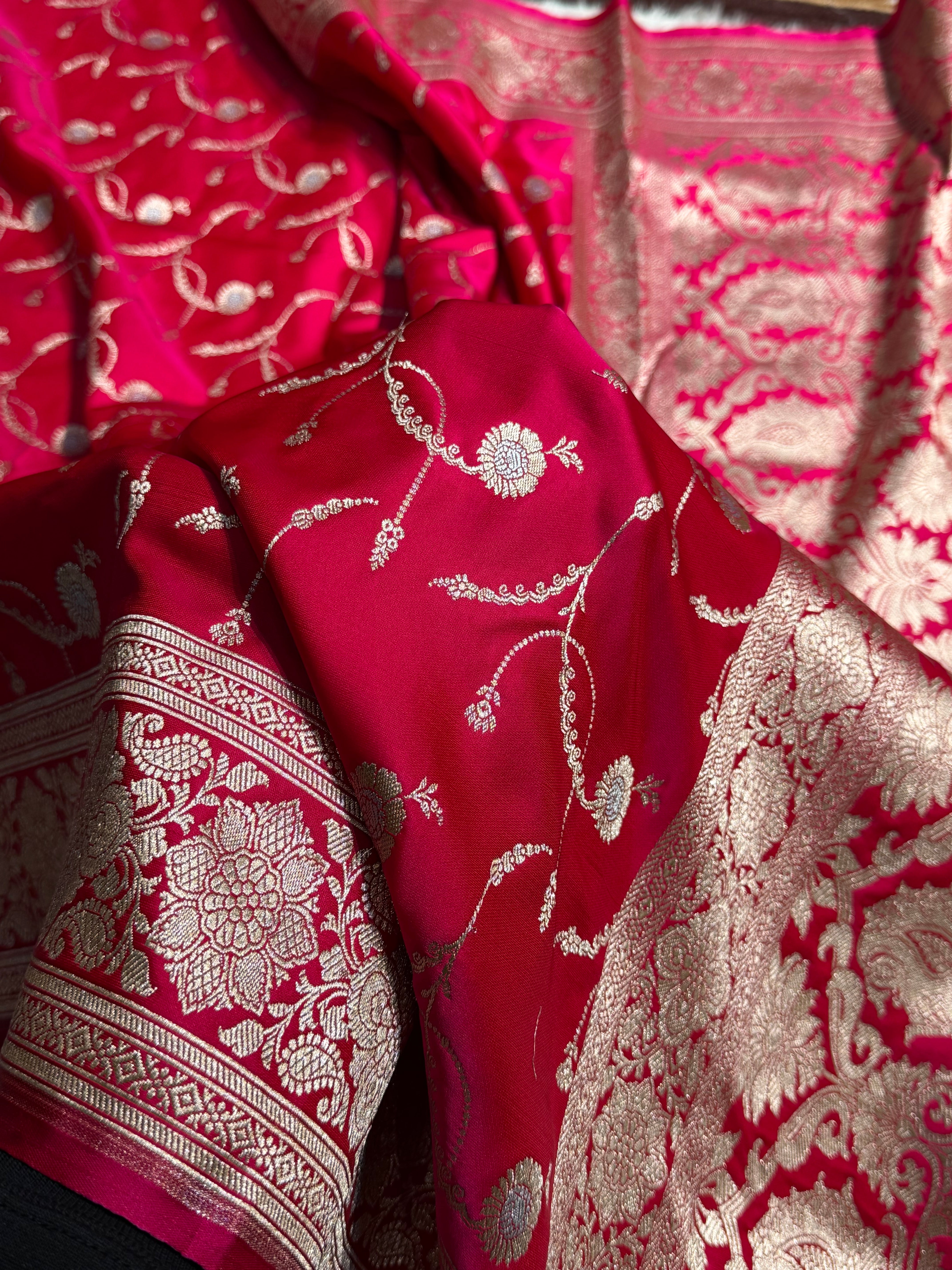 Cross Rani Shades Banarasi Jaal Pattern Floral Minakari Mashru Silk Saree MSM-103