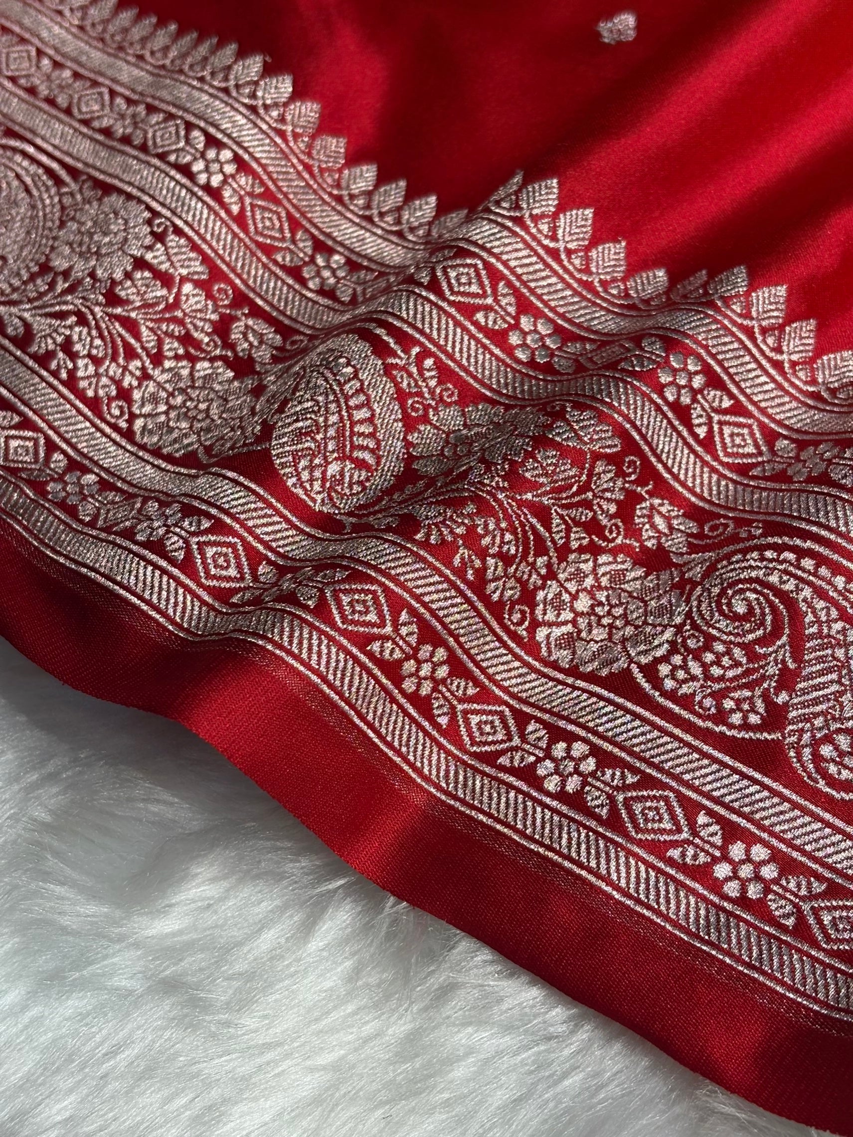 Red Shades Booti Mashru Silk Saree MS64