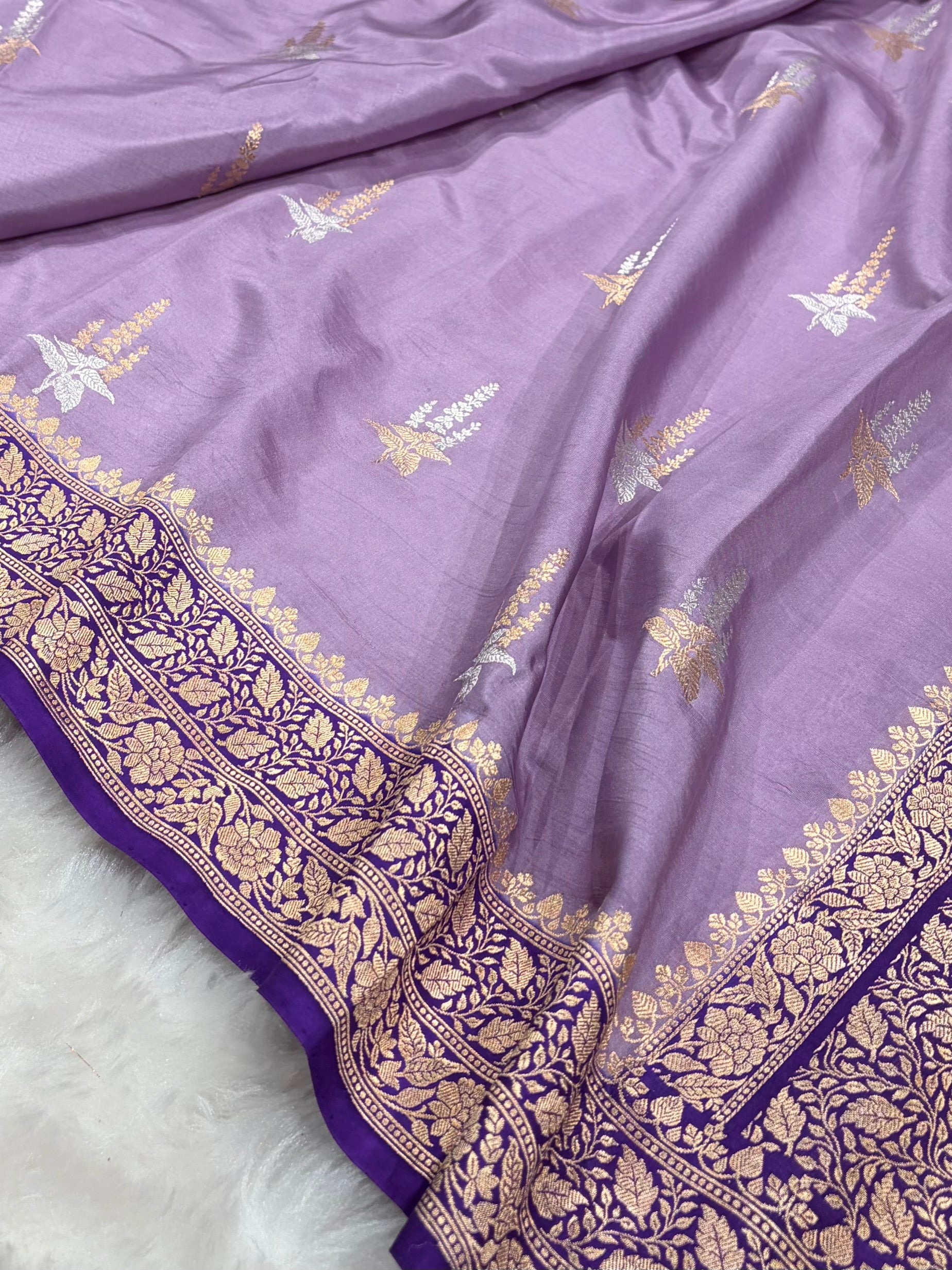 Lavender With Purple Contrast Shades Meena Boota Handwoven Pure Katan Paper Silk RM-36