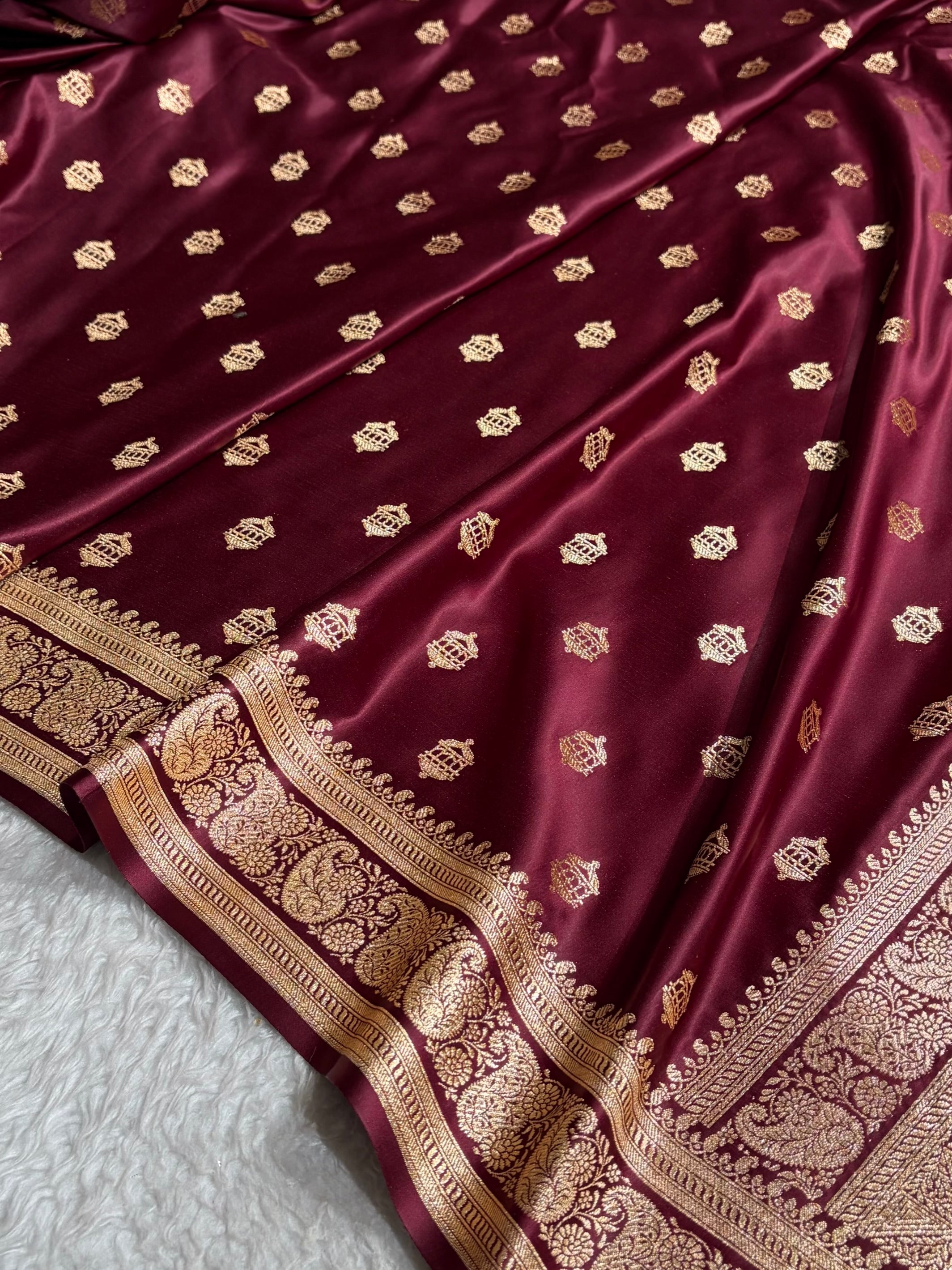 Banarasi Satin Katan Saree Booti Pattern in Chocolate Shades SK137