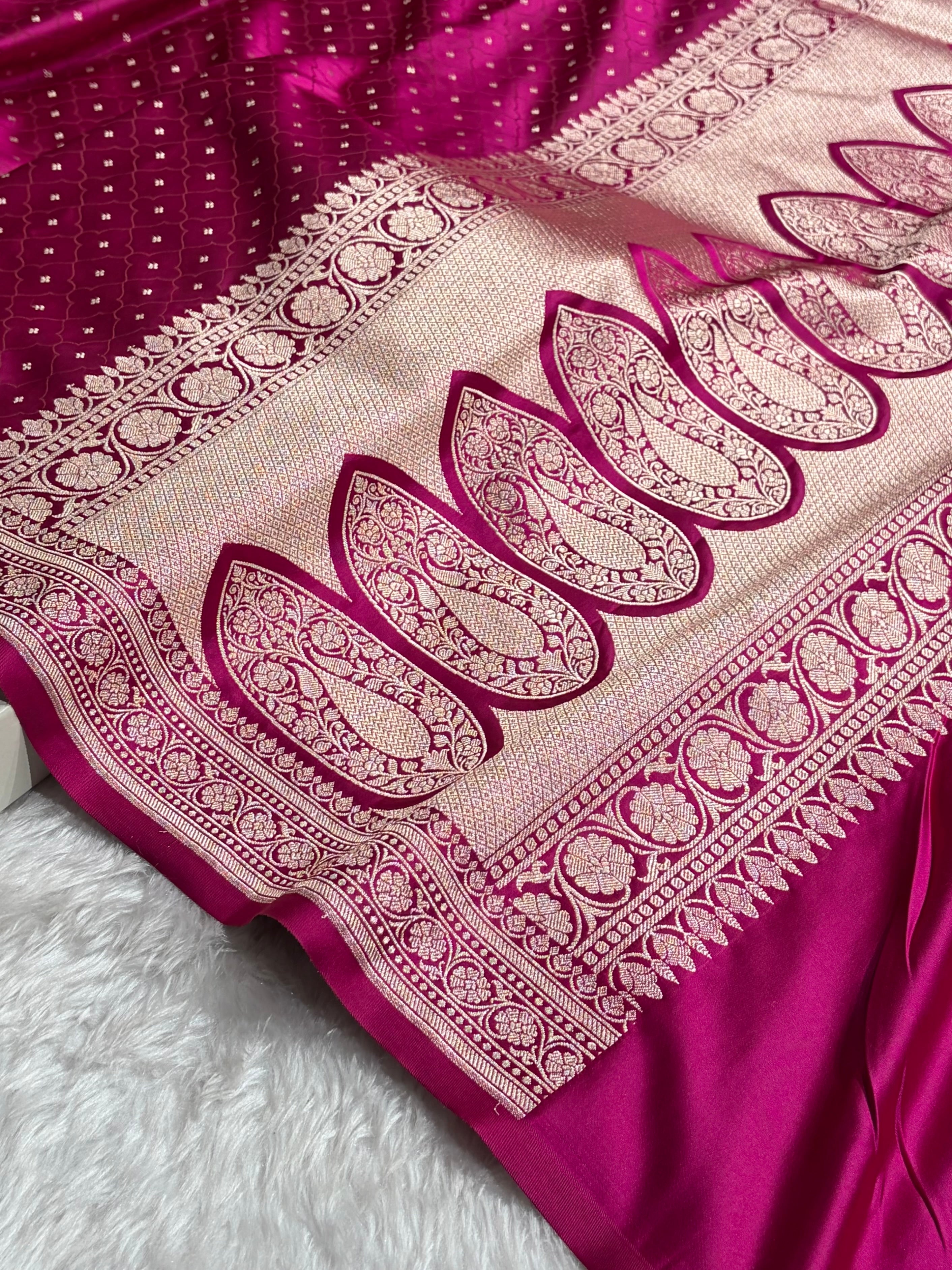 Wine Shades Tanchoi Motif Mashru Silk Saree MST-13