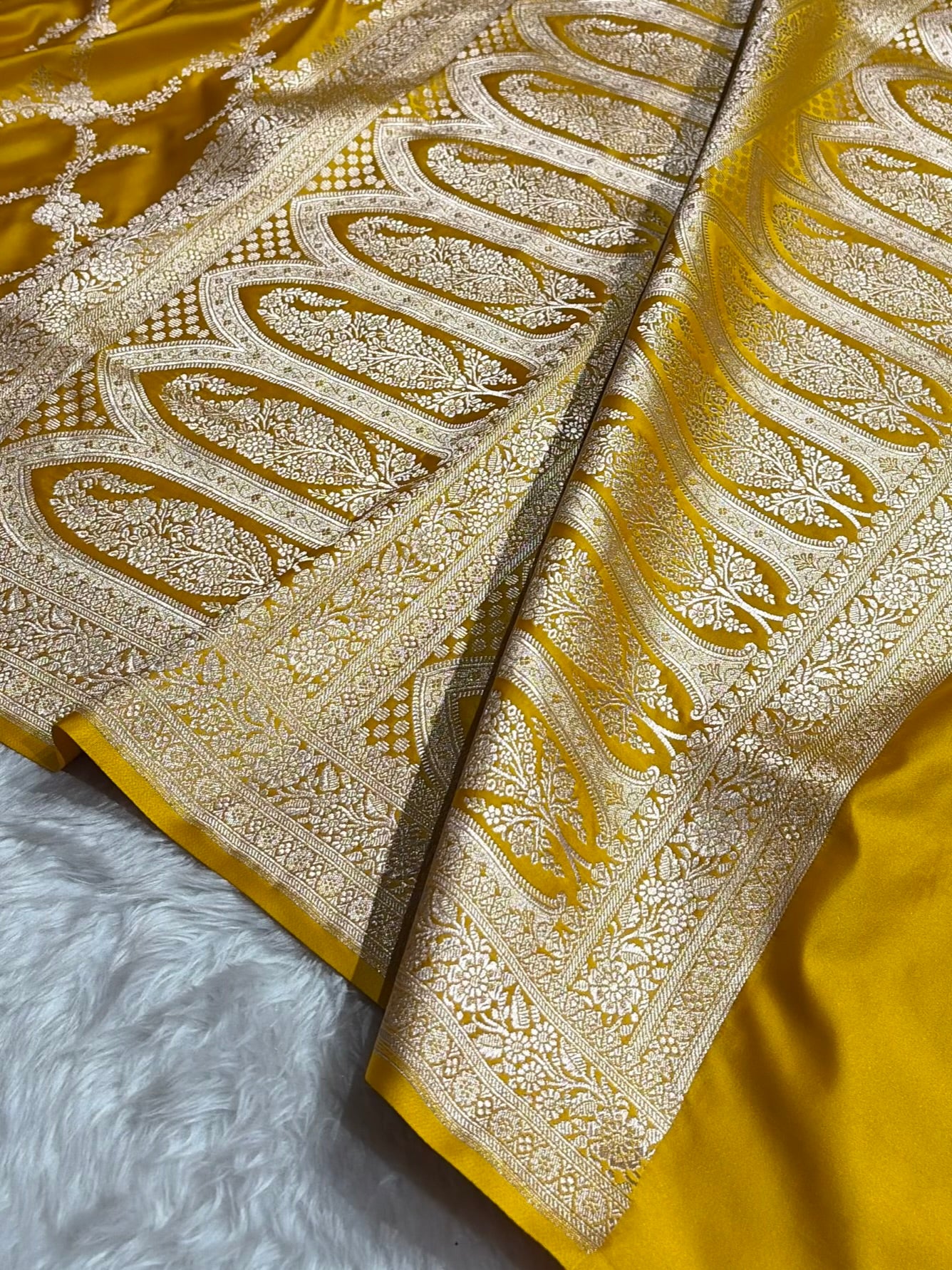 Rich Mustard Yellow Shades Banarasi With Floral Border Mashru Silk Saree MSM-127