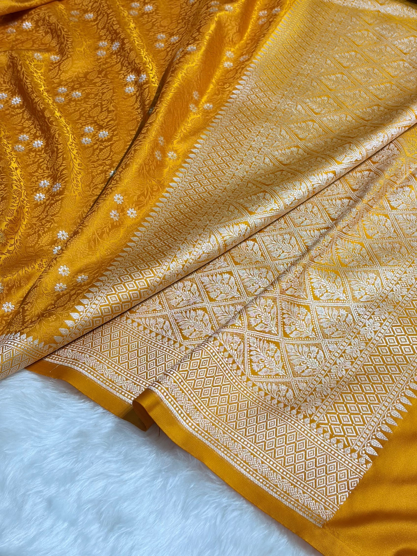 Mustard Shades Tanchoi Motif Mashru Silk Saree MST-12