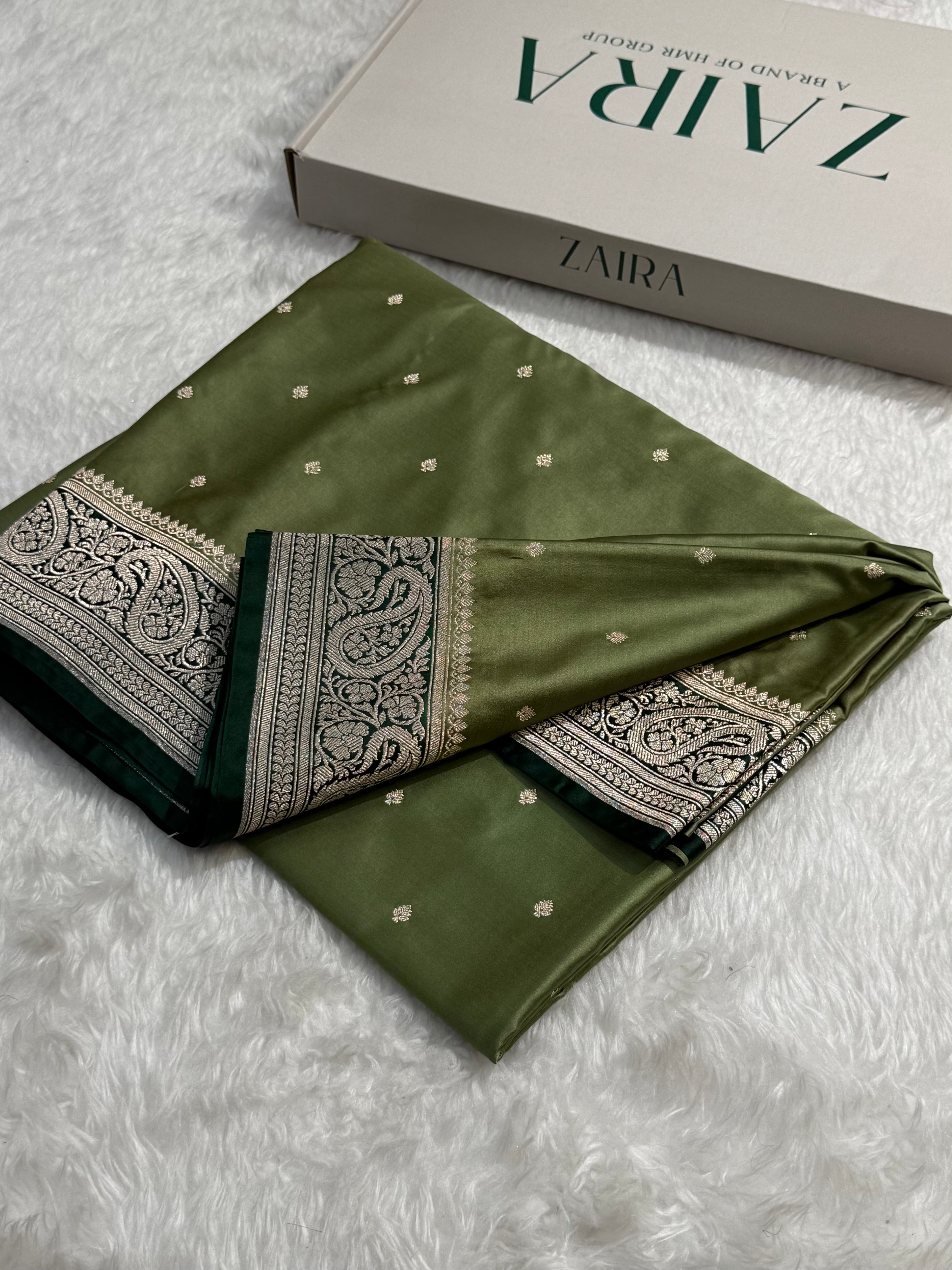 Sage Green - Bottle Green 2D Tone Booti Mashru Silk Saree