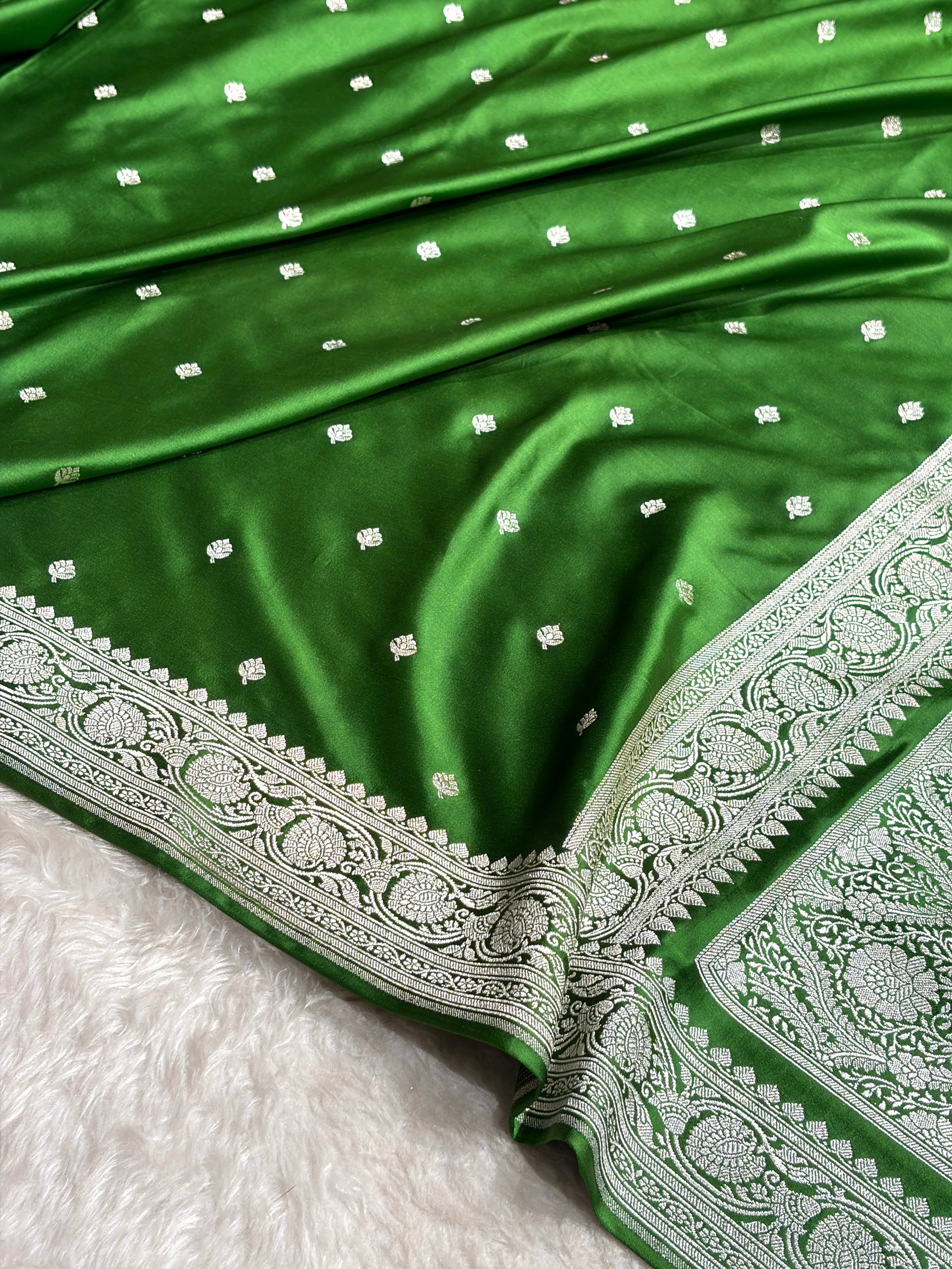 Banarasi Mahndi Booti Mashru Silk Saree MS10