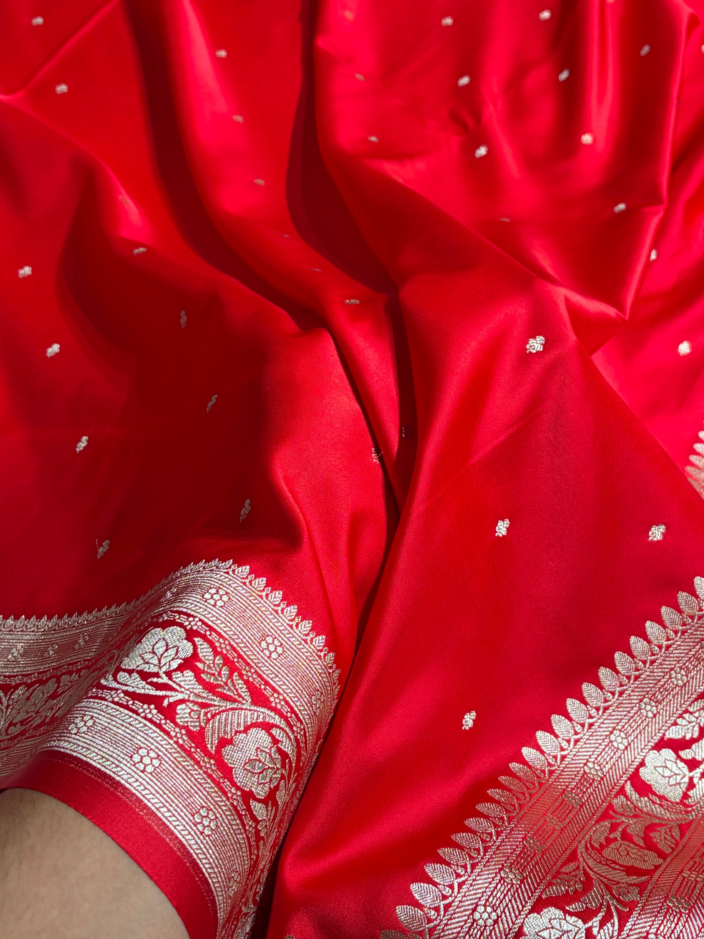 Red Shade With Booti Pattern Mashru Silk Saree