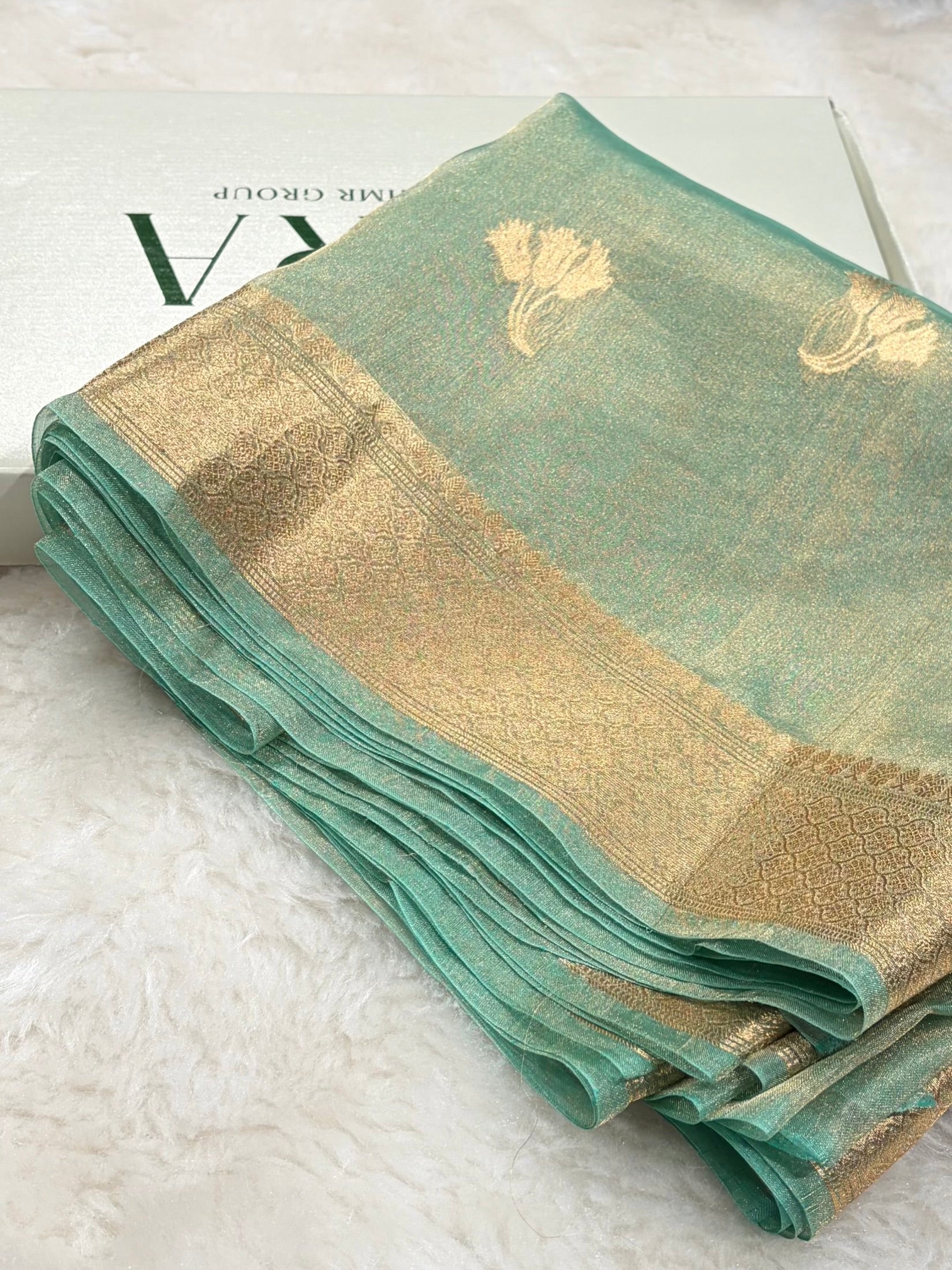 See Green Bananasi Floral Shades Pure Tissue Silk Saree PT-53