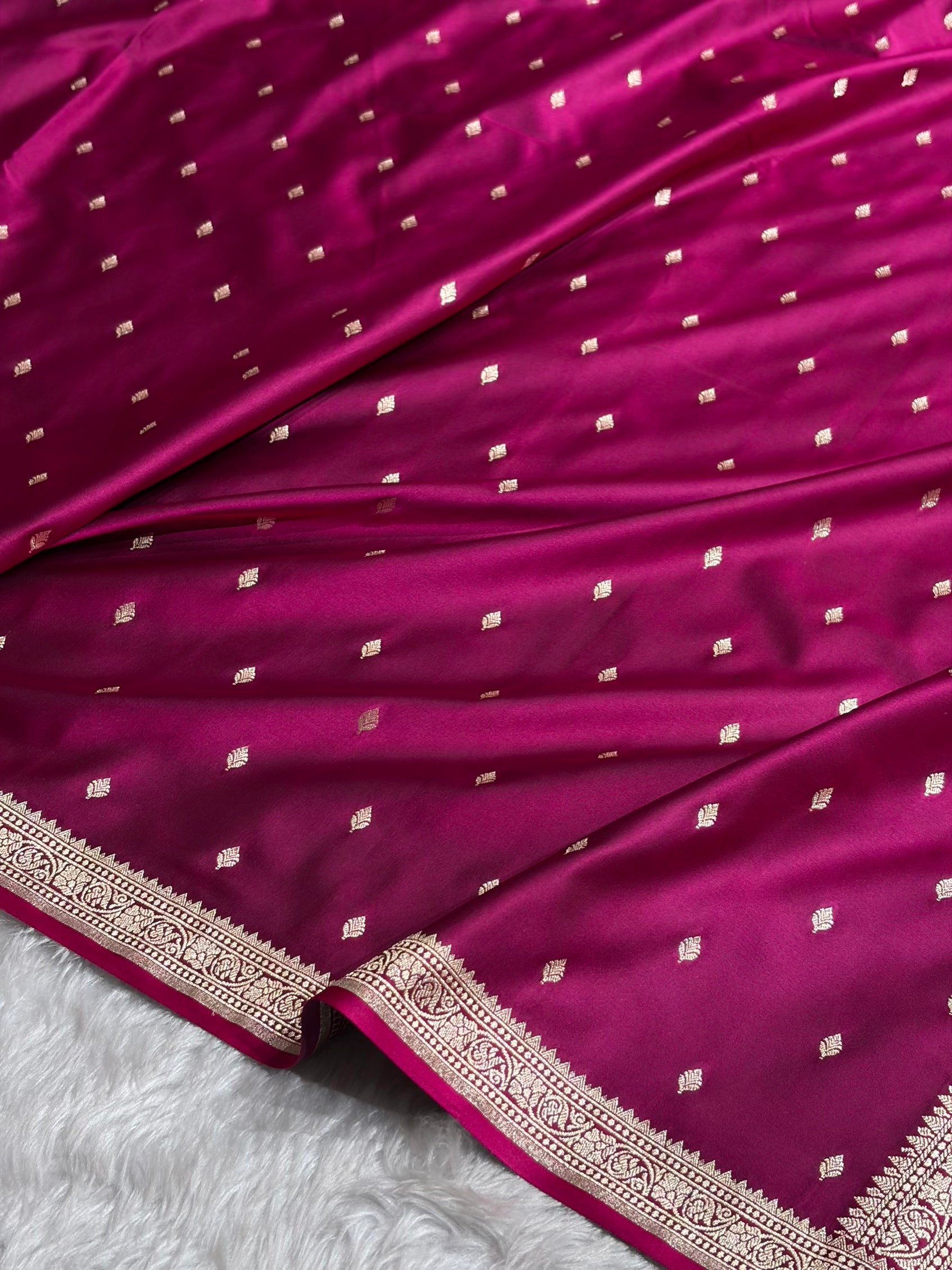 Wine Shade With Booti Pattern Mashru Silk Saree