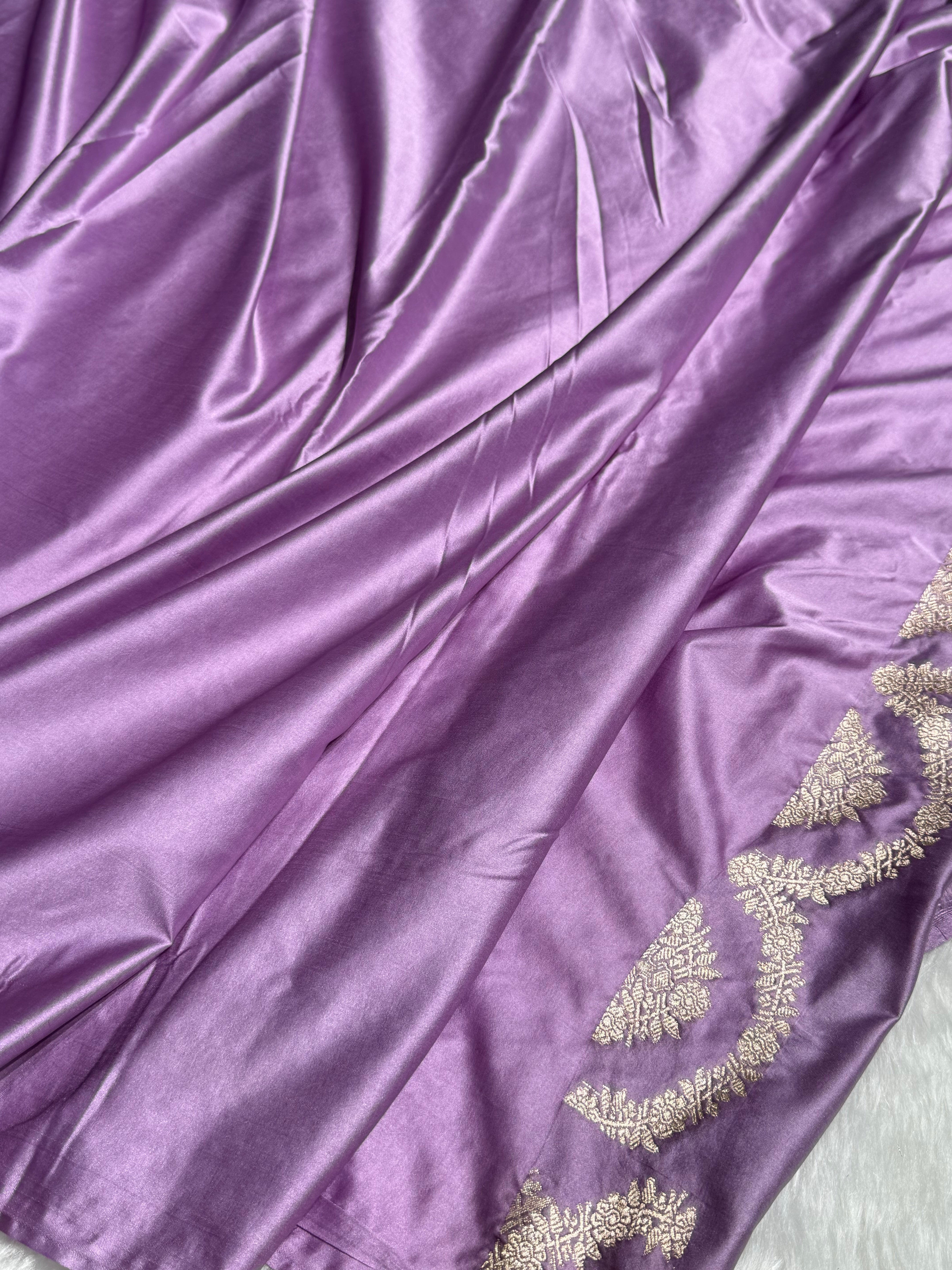 Lavender Rangkart Scallop Floral Booti Mashru Silk Saree