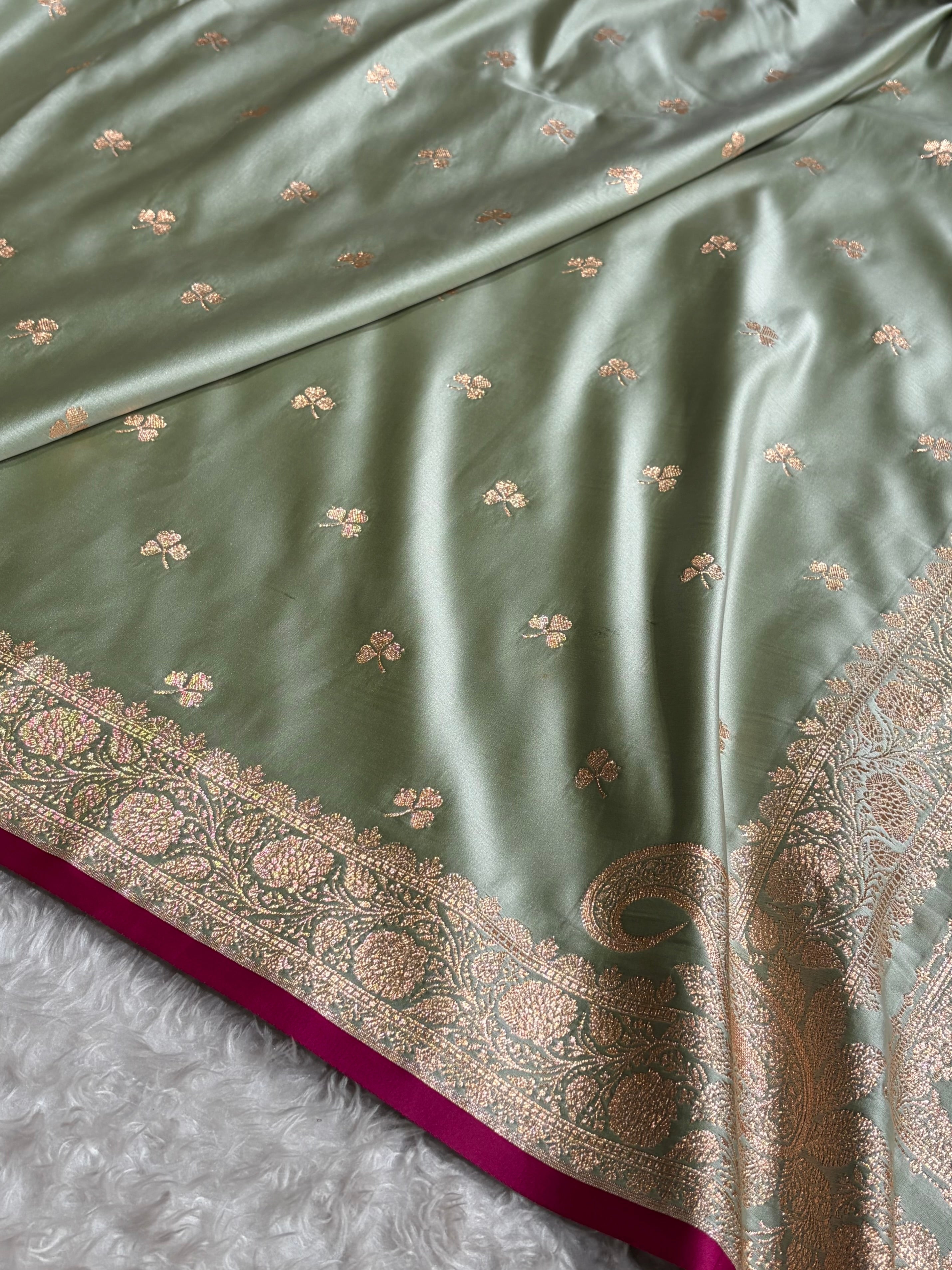 Banarasi Pista Booti Katan Silk Saree SK09