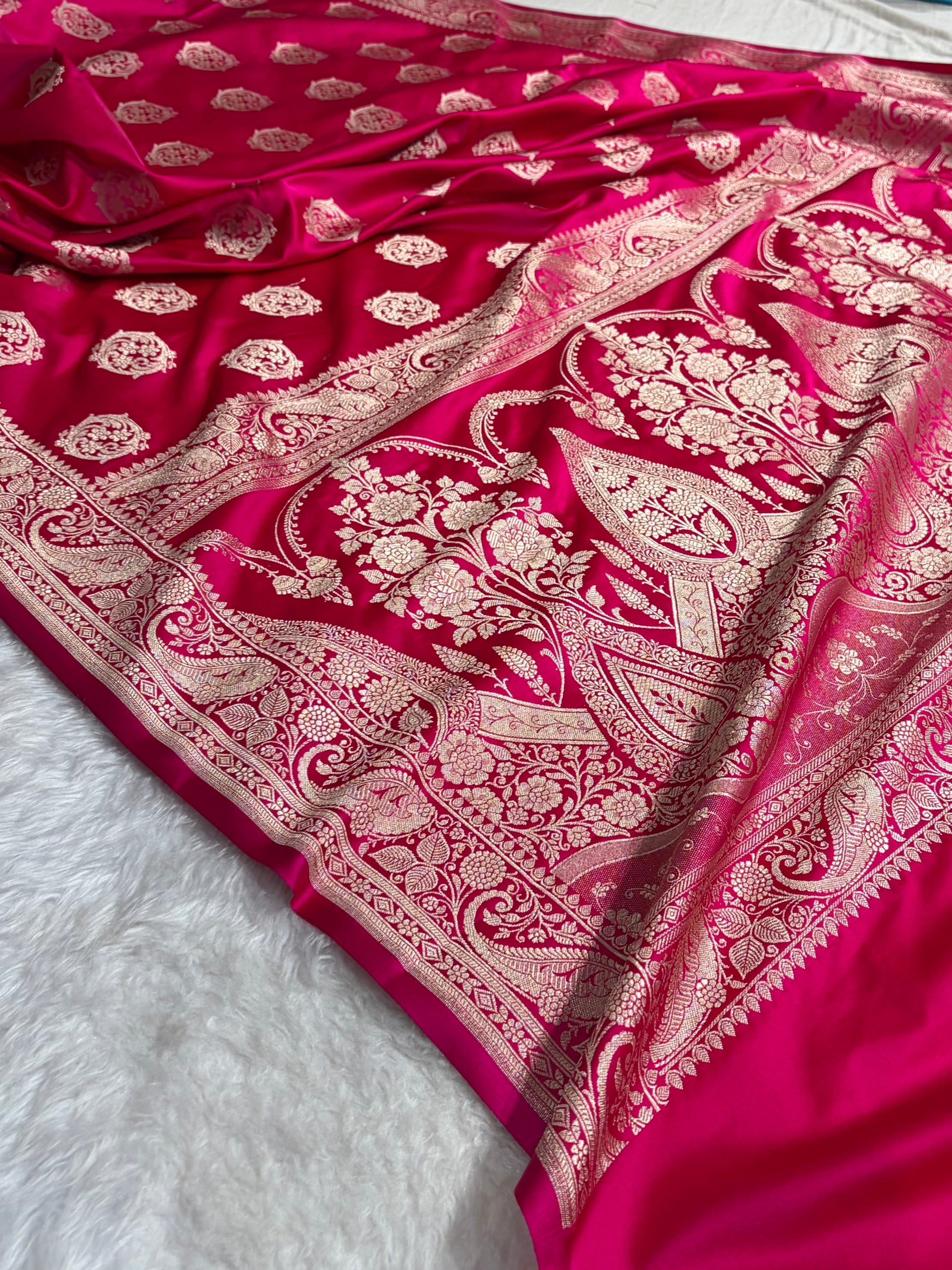 Banarasi Cross Rani Shades Banarasi Boota Pattern Floral Mashru Silk Saree MSM-104