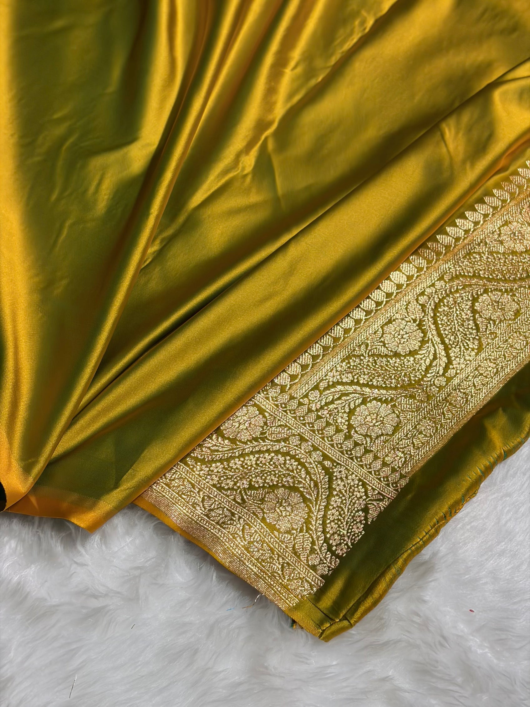 Mehendi Green Floral Unique Boota Satin Katan Silk Saree SK73