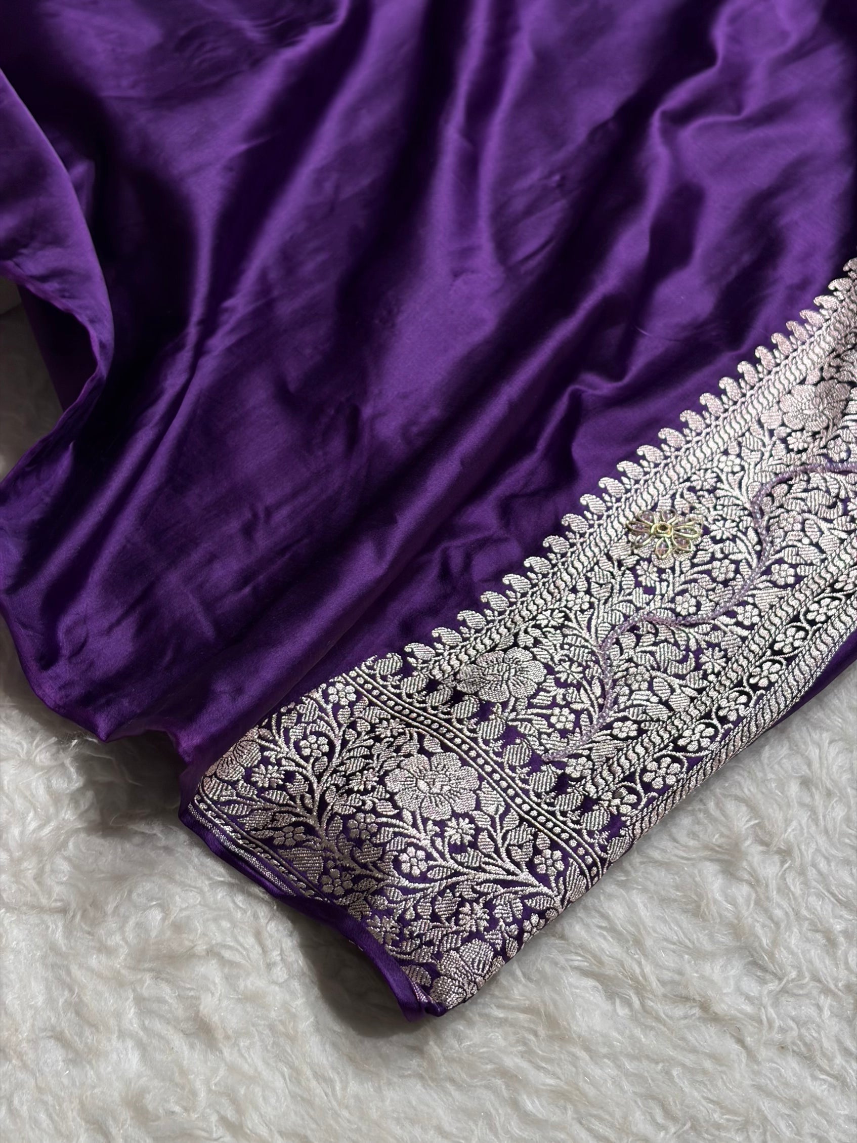 Purple Shades Booti Tanchoi With Ari & Zardozi Work Mashru Silk Saree BMS49