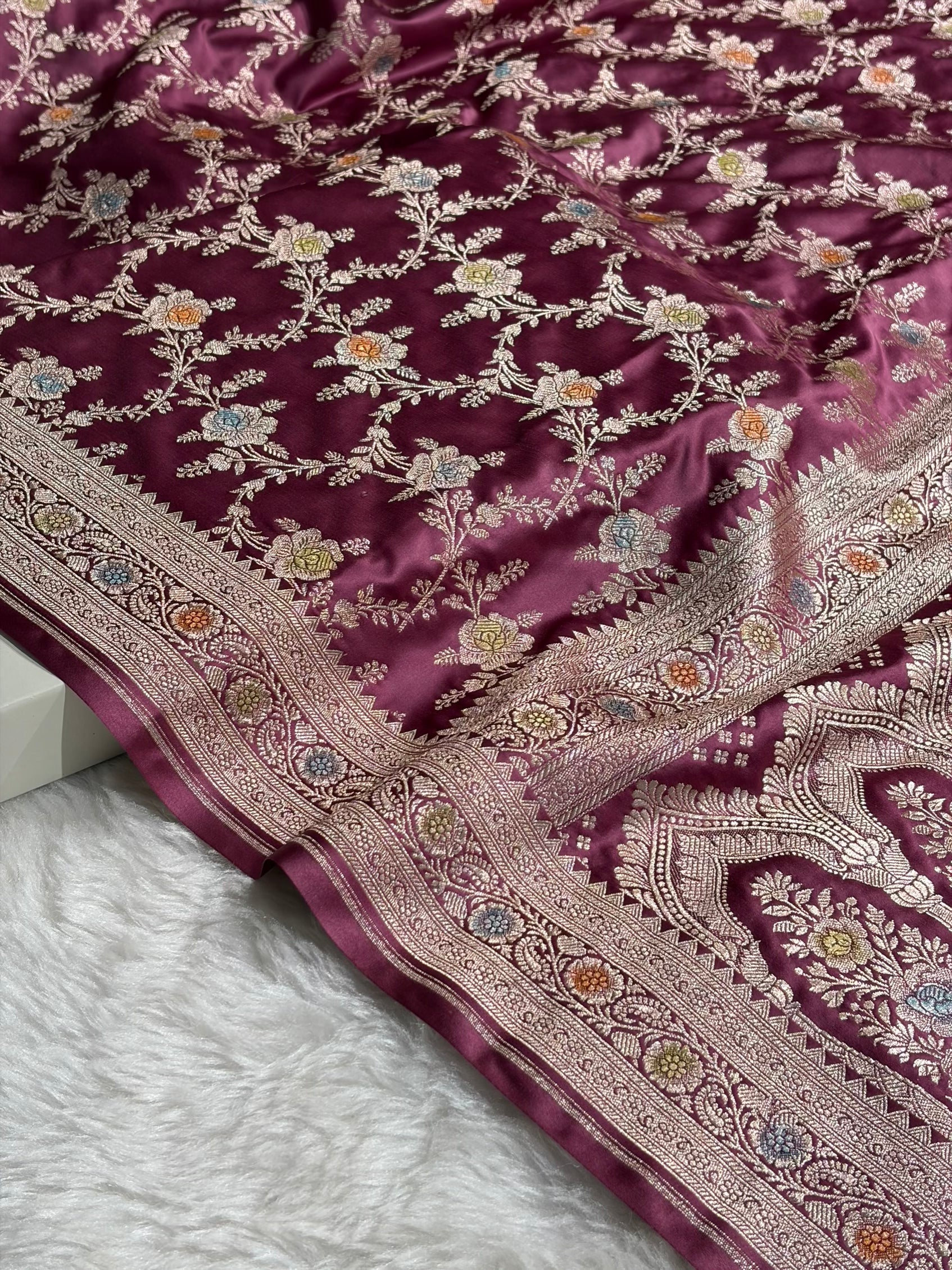 Mauve Shades Banarasi Minakari Floral Jaal Mashru Silk Saree MS28