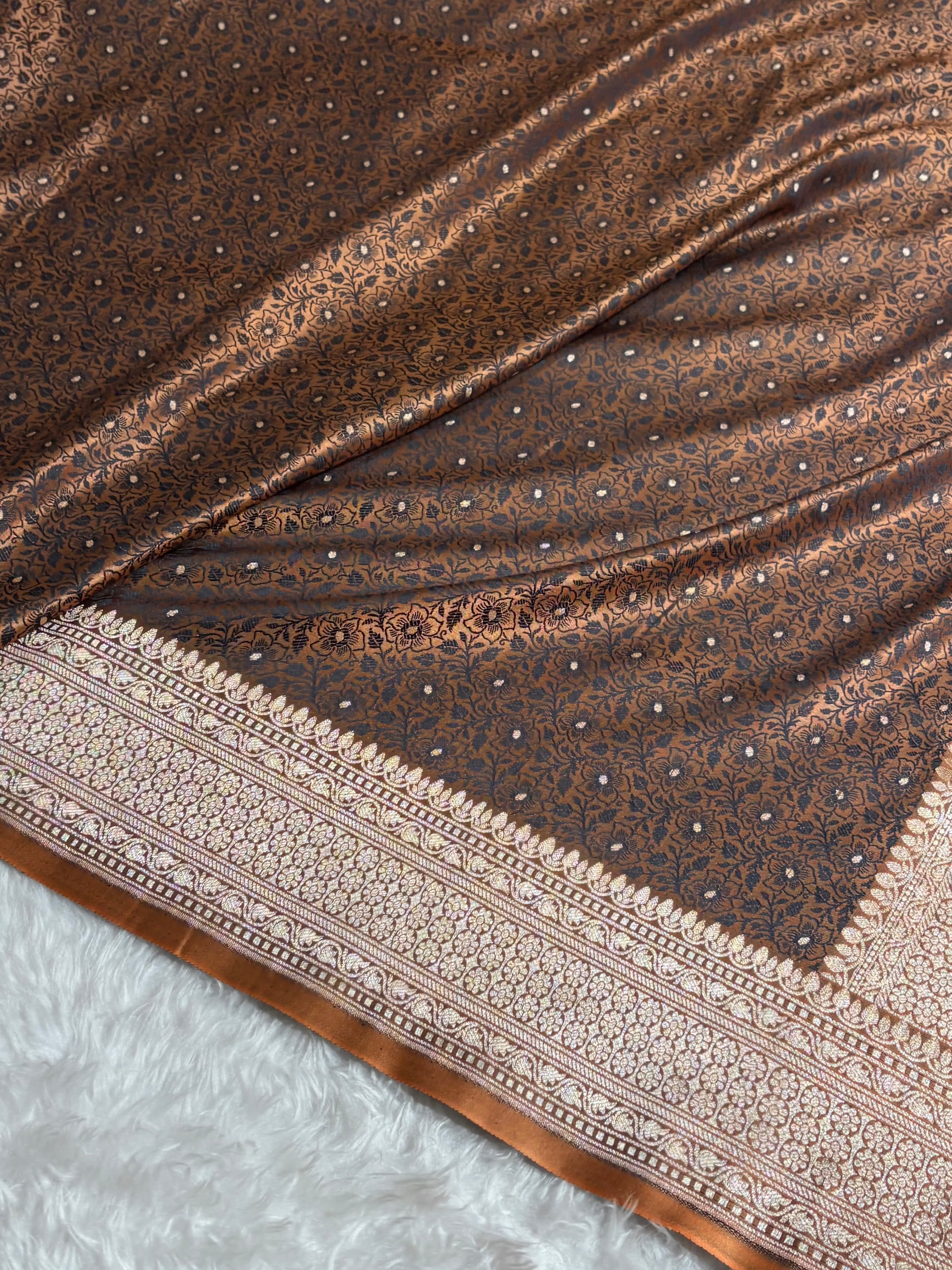 Brown Shades Tanchoi Motif Mashru Silk Saree MST-16
