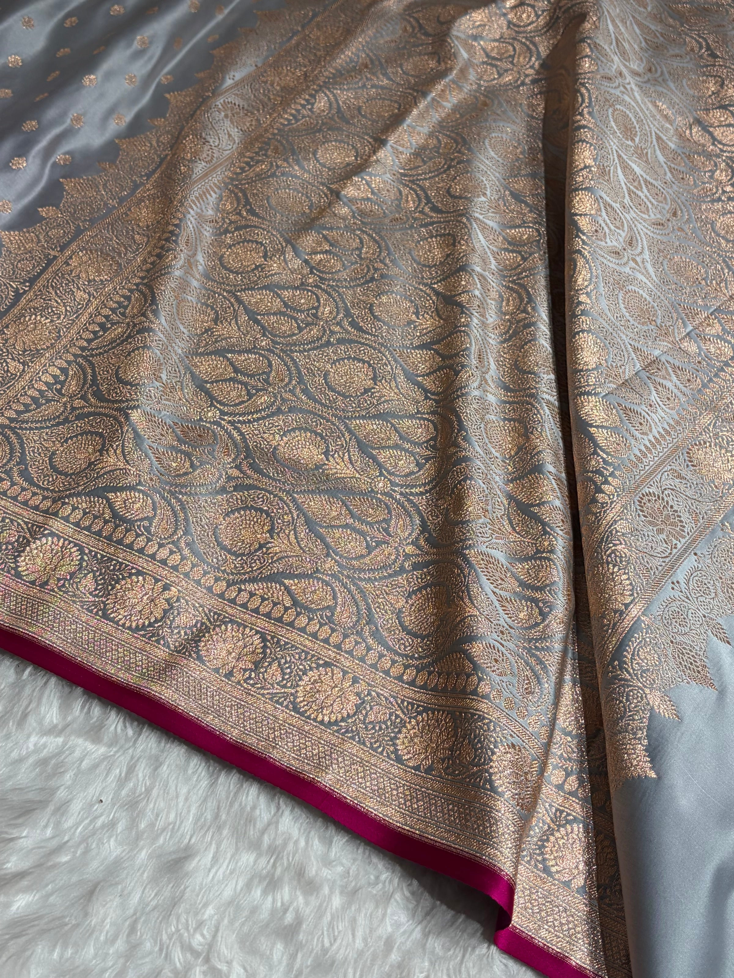 Banarasi Grey Shades Booti Katan Silk Saree SK07