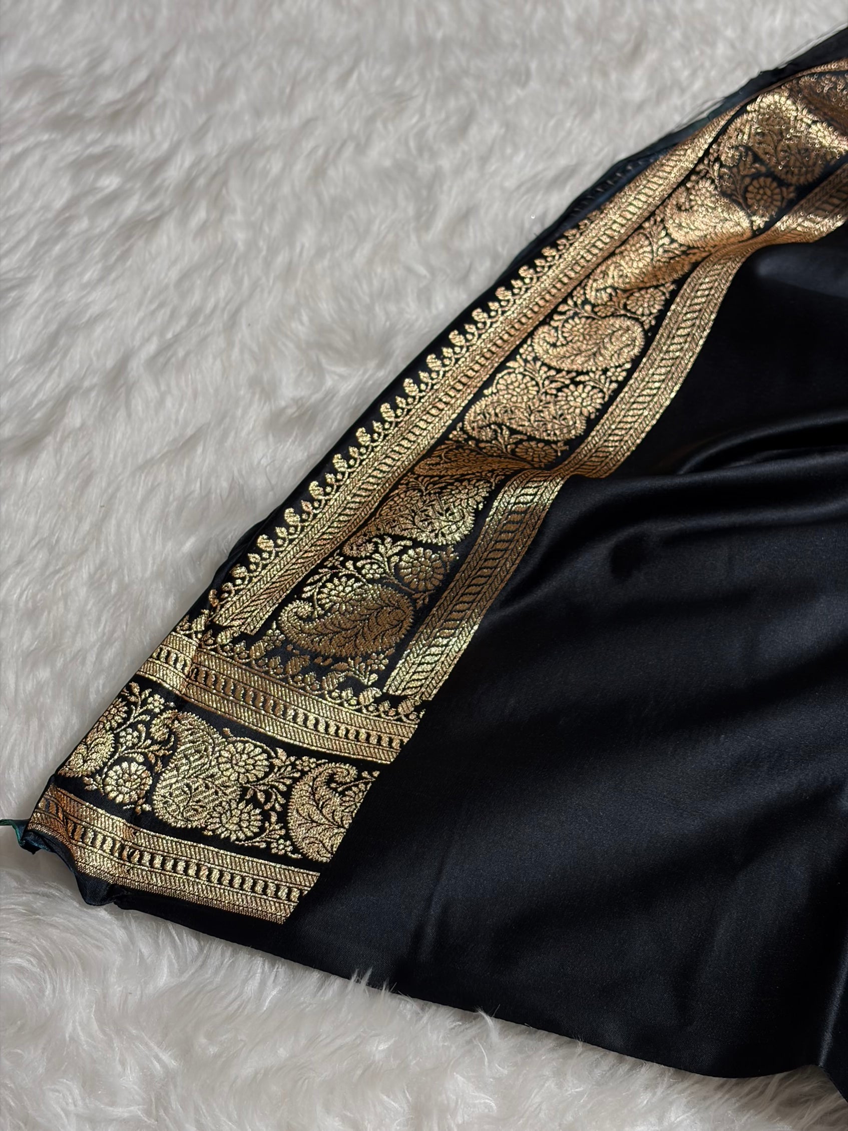 Banarasi Satin Katan Saree With Boota Pattern in Black Shades SK127
