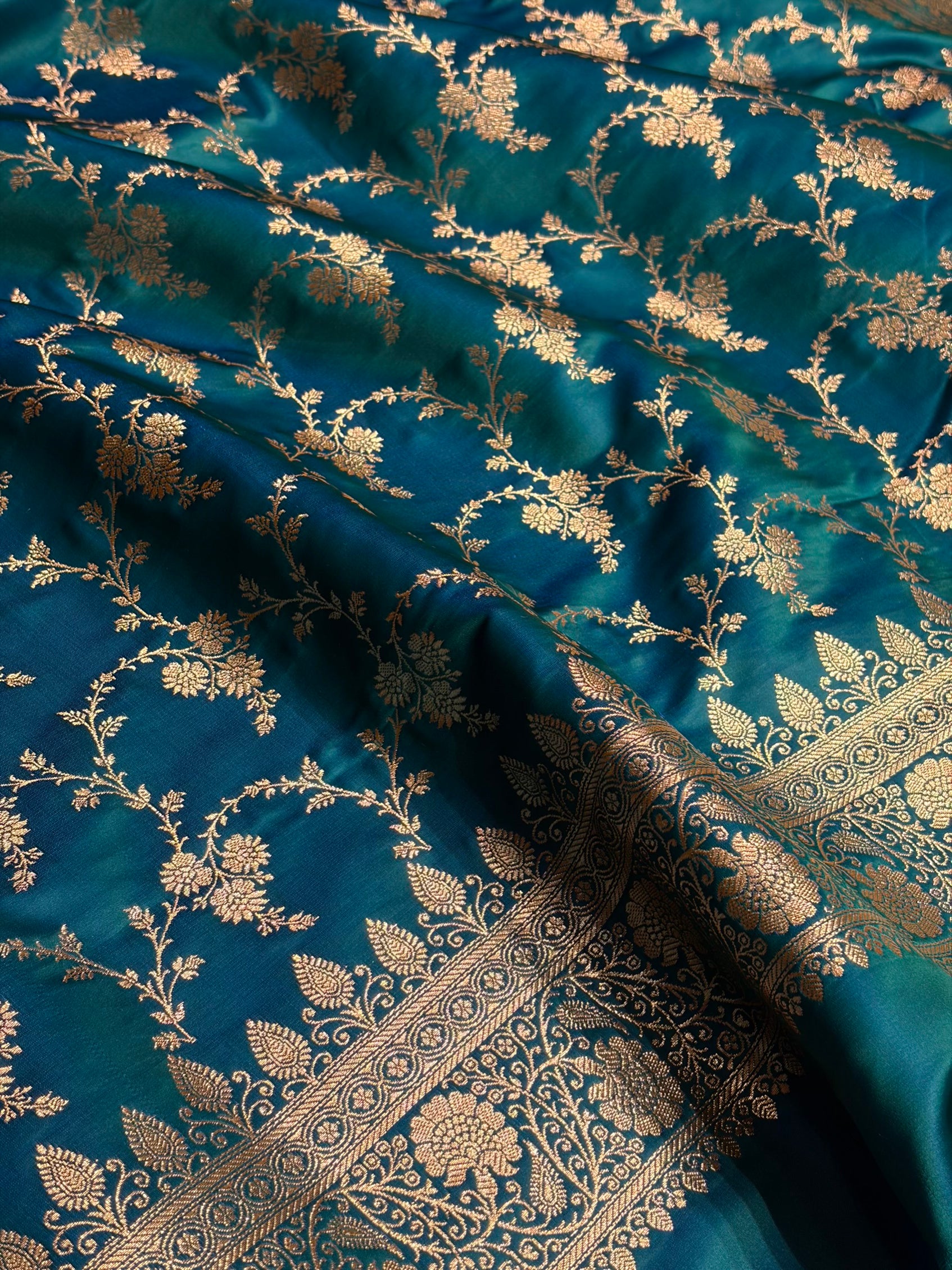 Peacock Banarasi Jaal Katan Silk Saree SKM24
