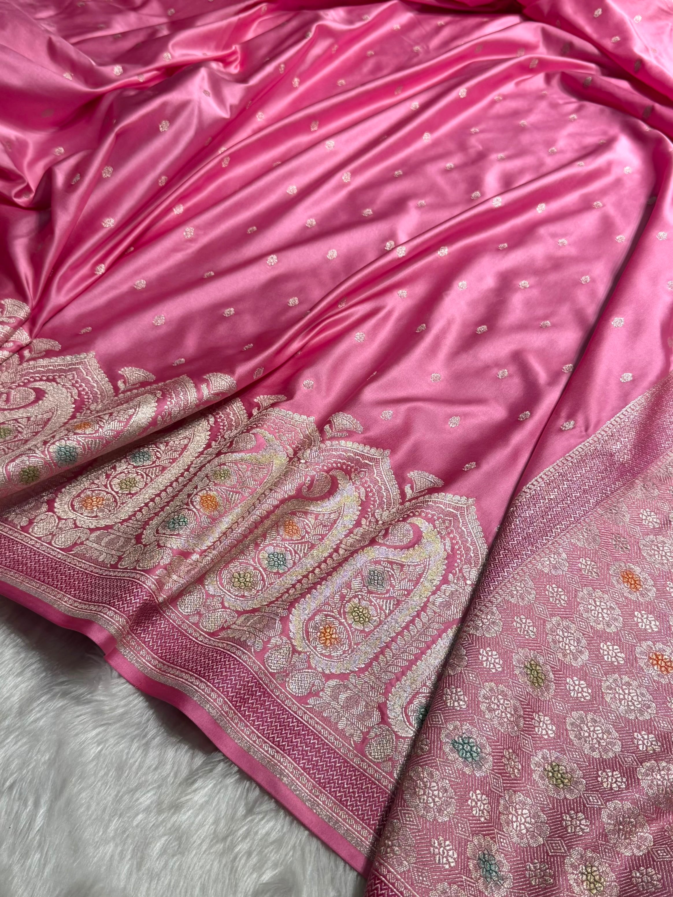 Banarasi Skirt Border Pattern in Baby Pink Shades Floral Mashru Silk Saree MCS95