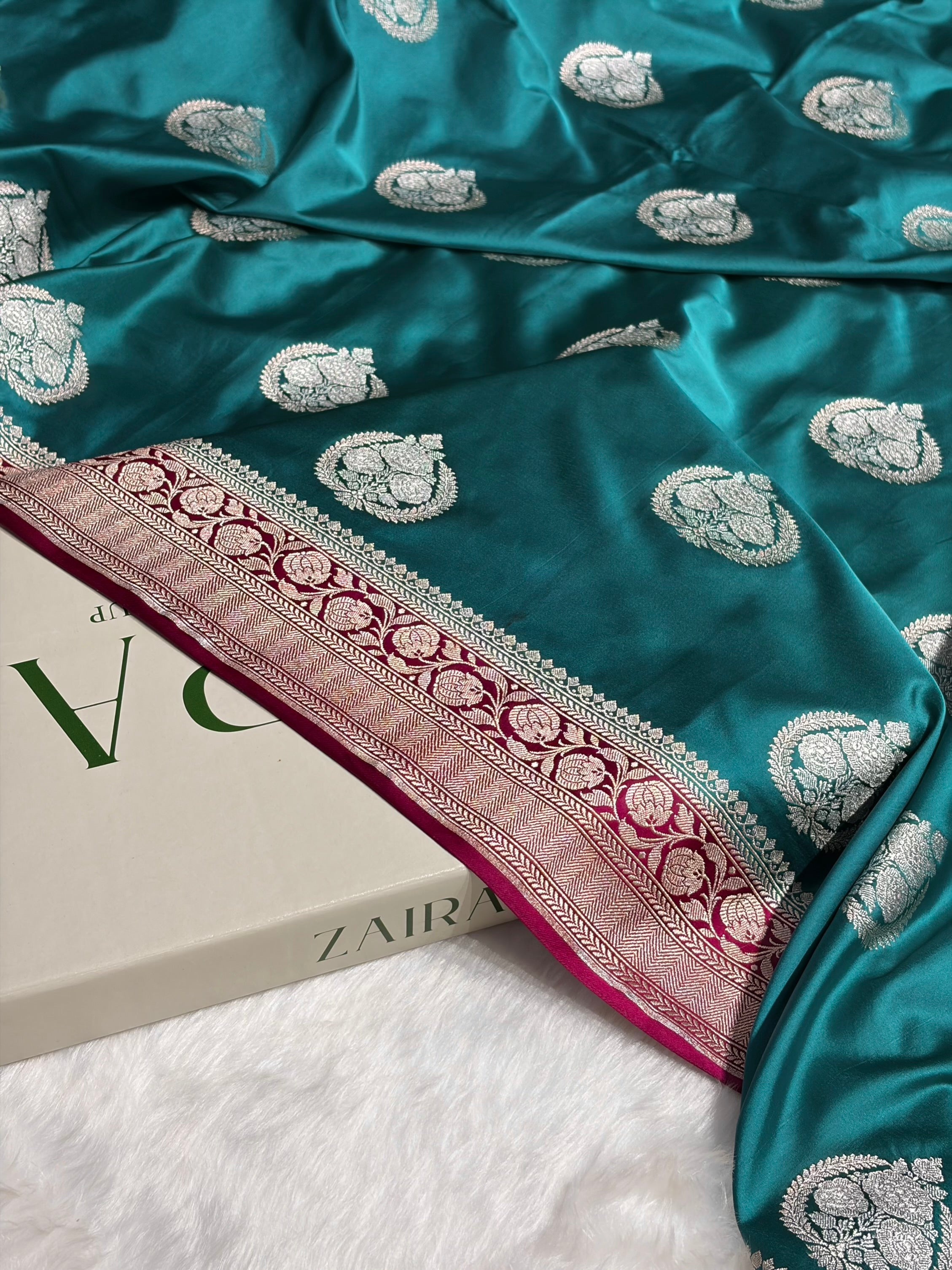 Contrast Rama With Rani Minakari Boota Mashru Silk Saree MS35