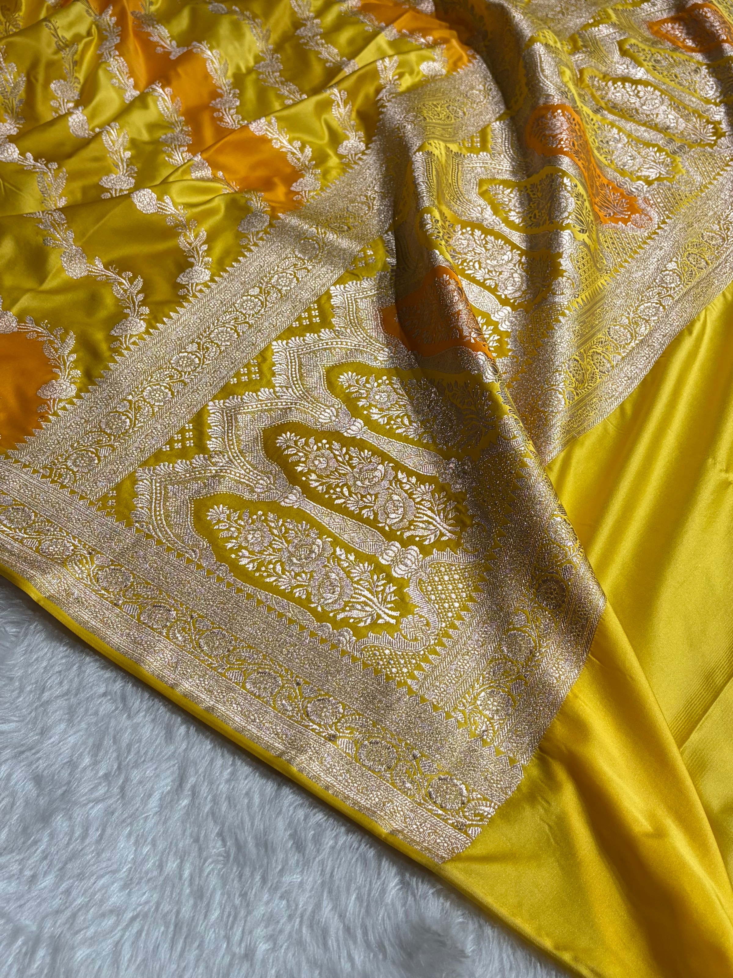 Mustard Rangkat Mashru Silk Saree With Cross Pattern MSRK03