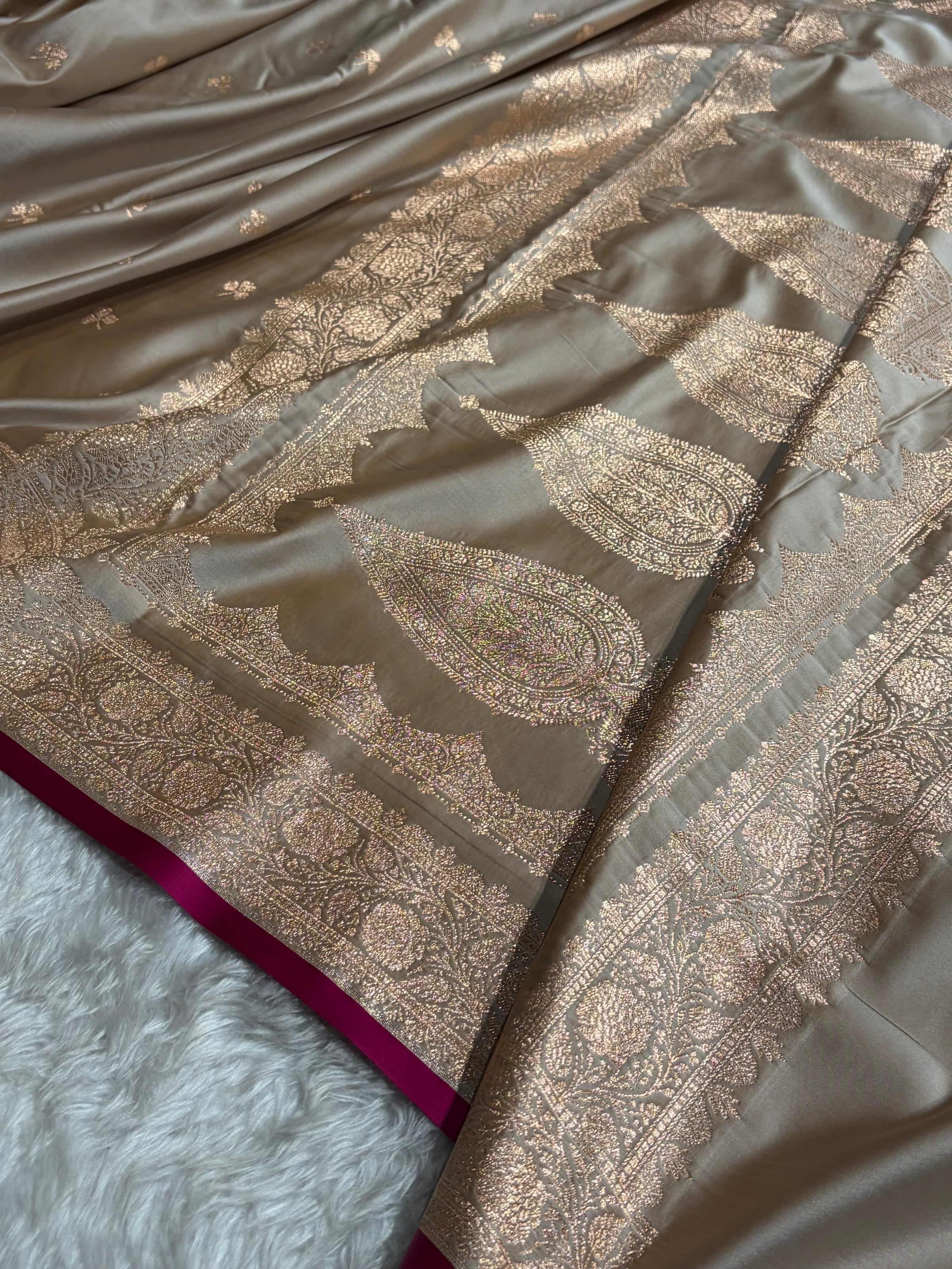 Beige Booti Katan Silk Saree SK09