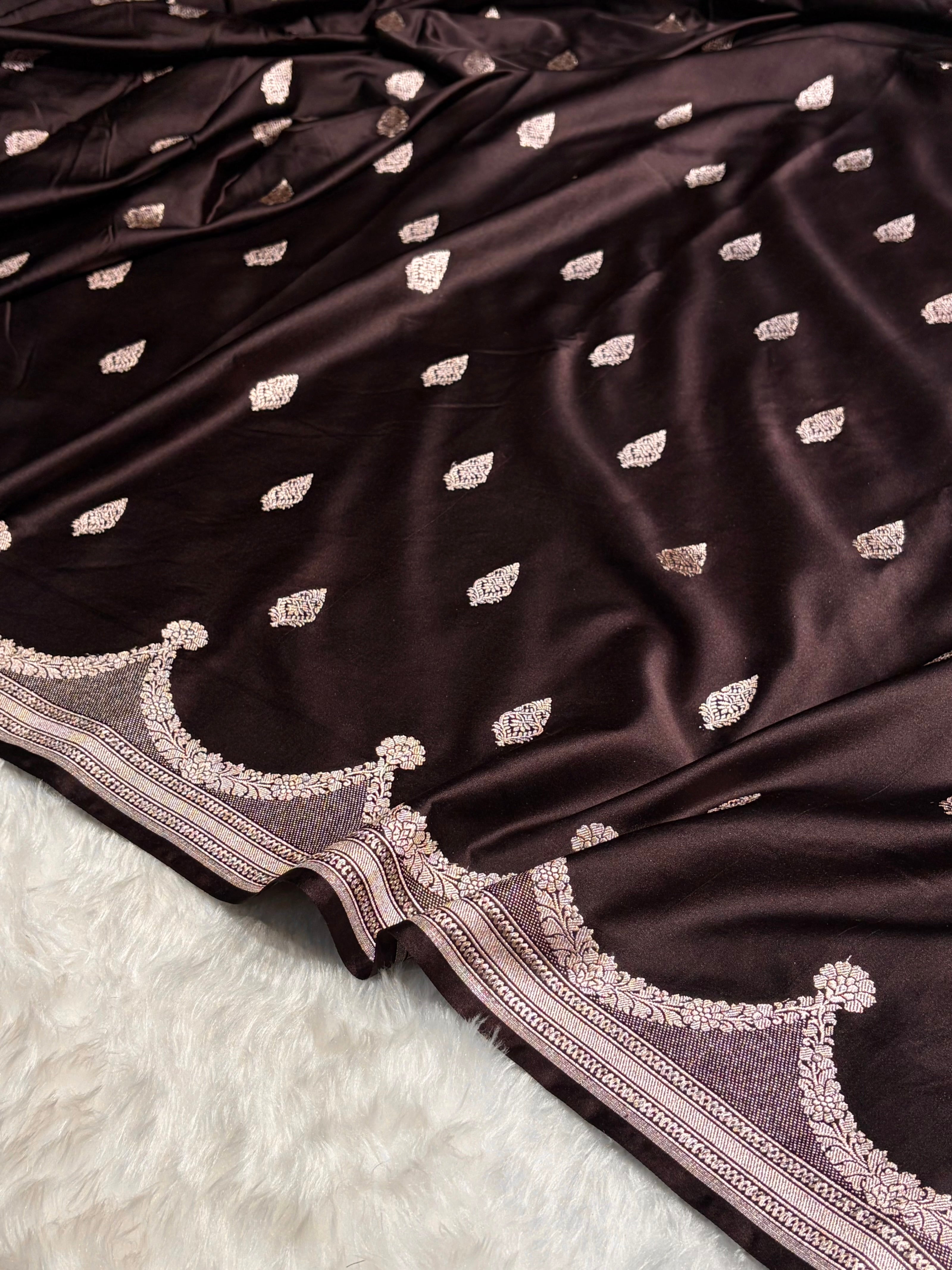 Dark Chocolate Shades Scallop Mashru Silk Saree MS20