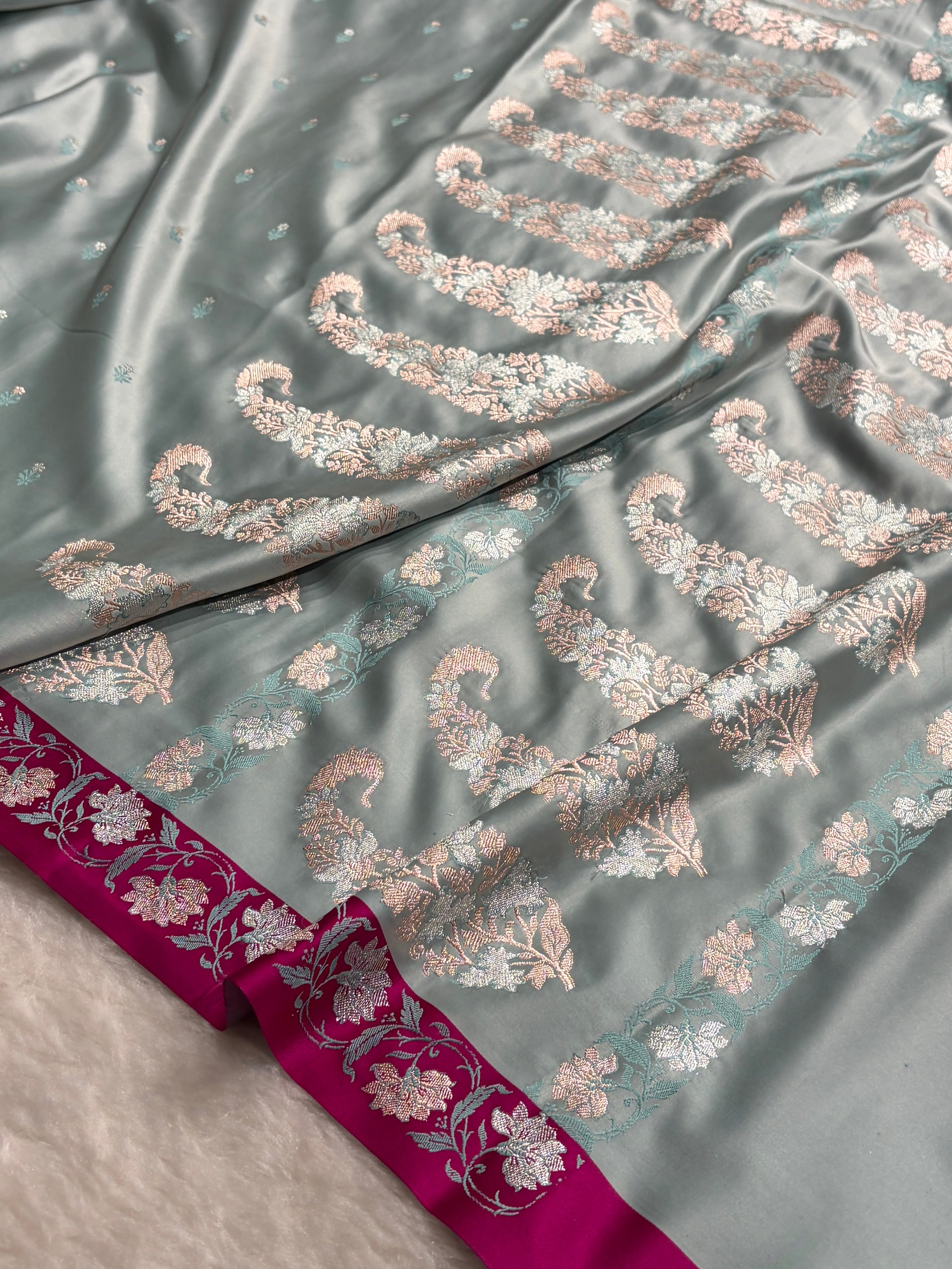 Contrast Light Grey With Rani Floral Boota With Floral Border Mashru Silk Saree MSM-78