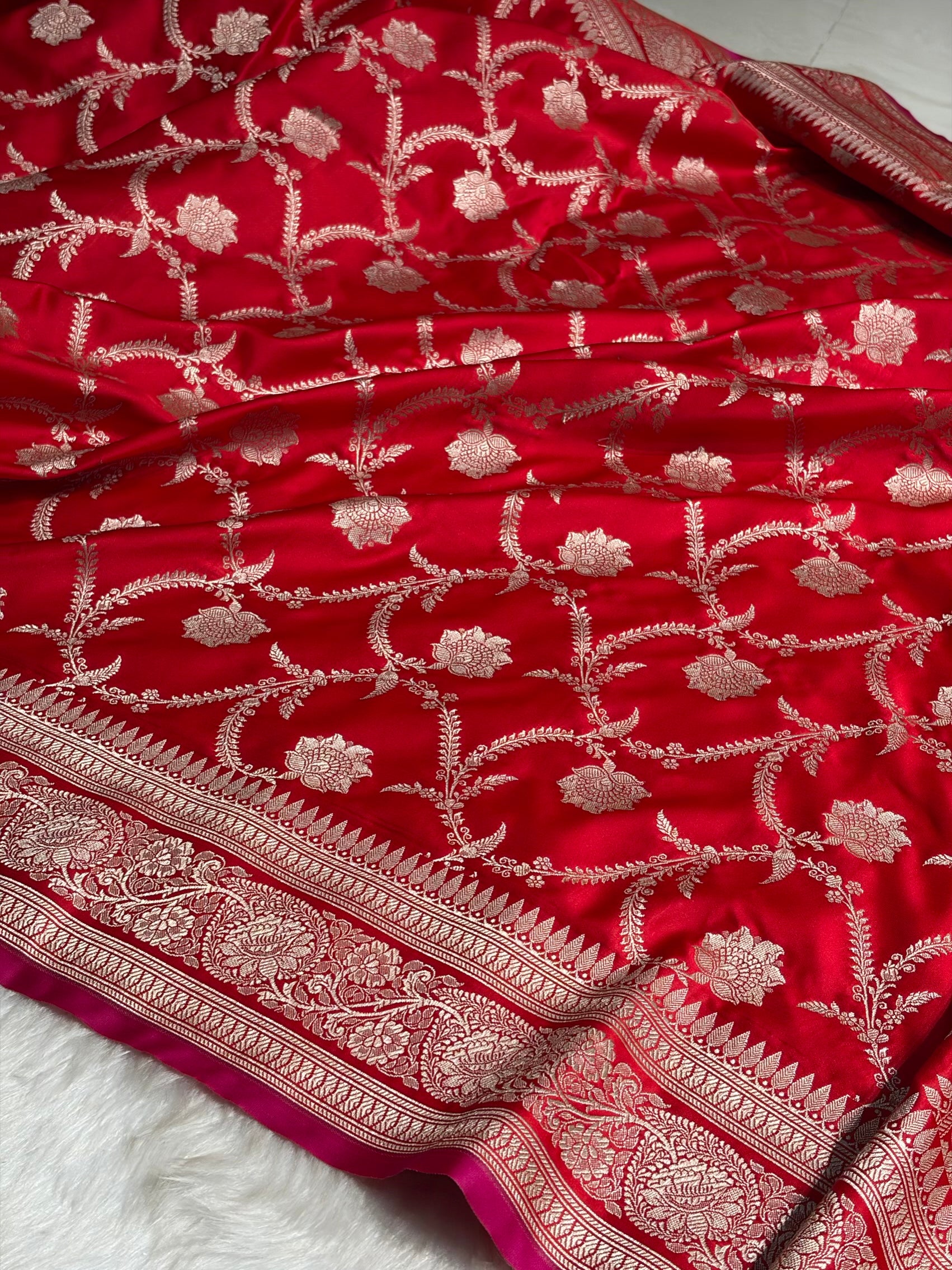 Red Jaal Pattern Satin Katan Silk Saree SK66