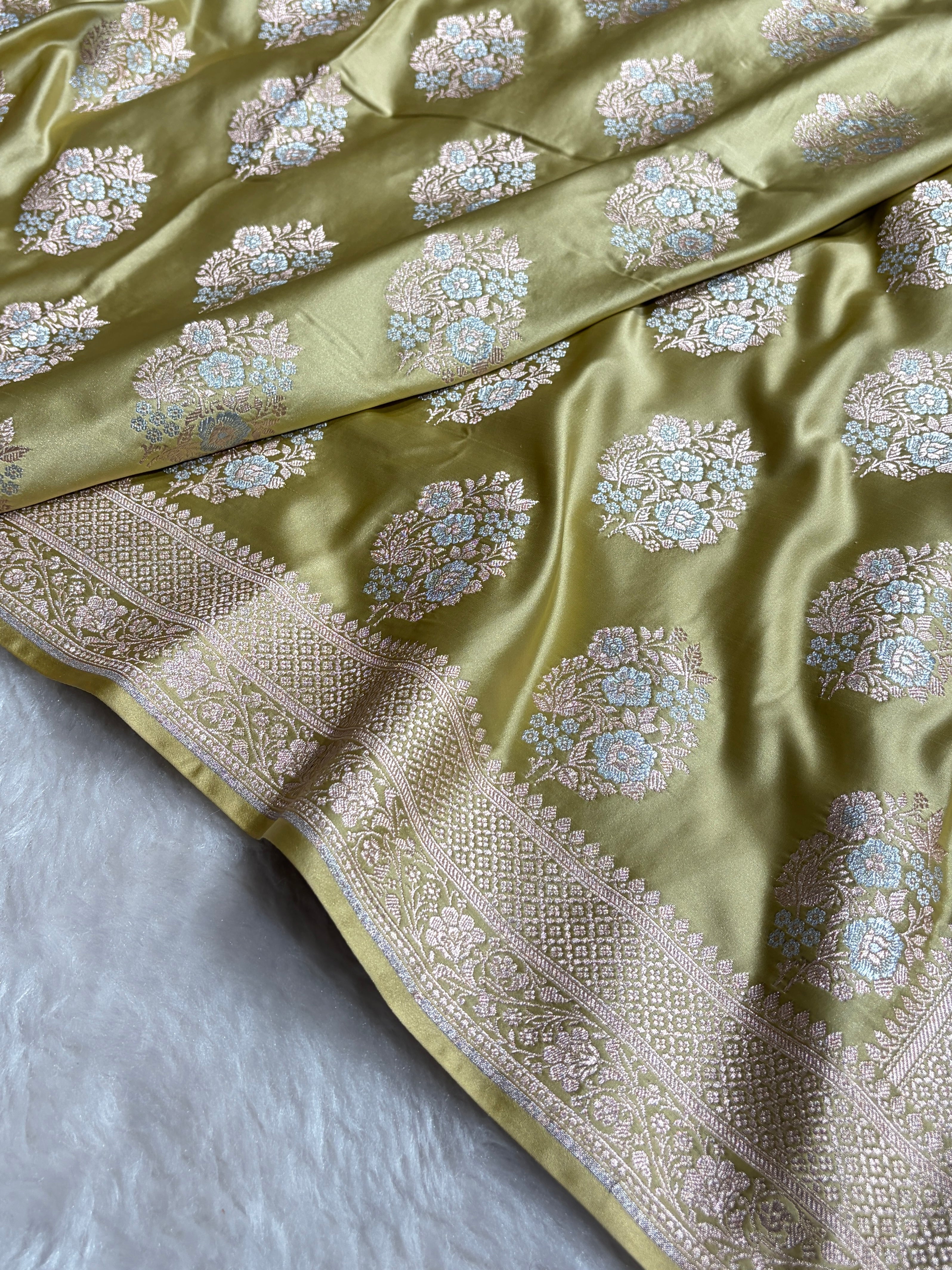 Premium Banarasi Satin Katan Saree With Minakari Boota in Beige Shades SK93